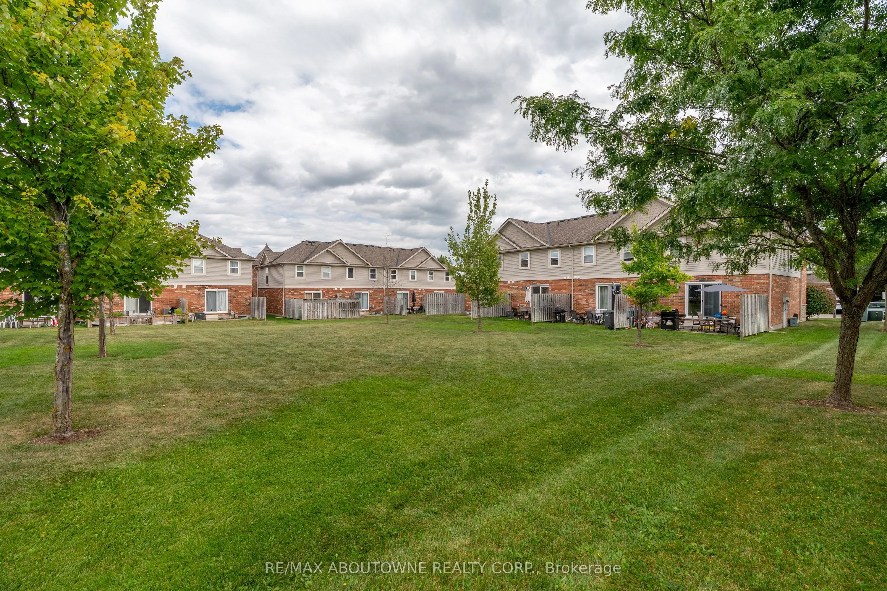 124 Gosling Gardens, #45