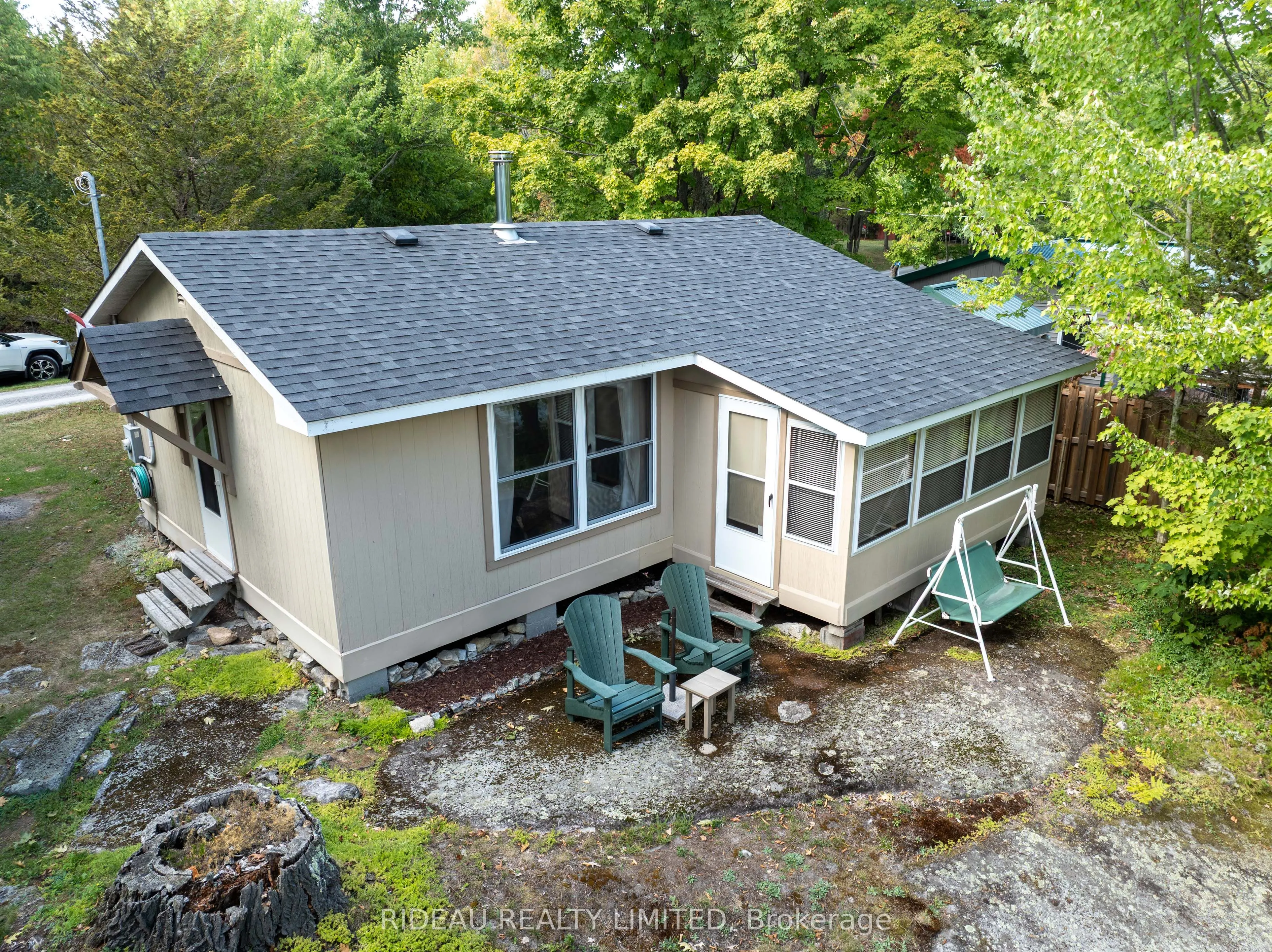 110 Hudson Bay Lane