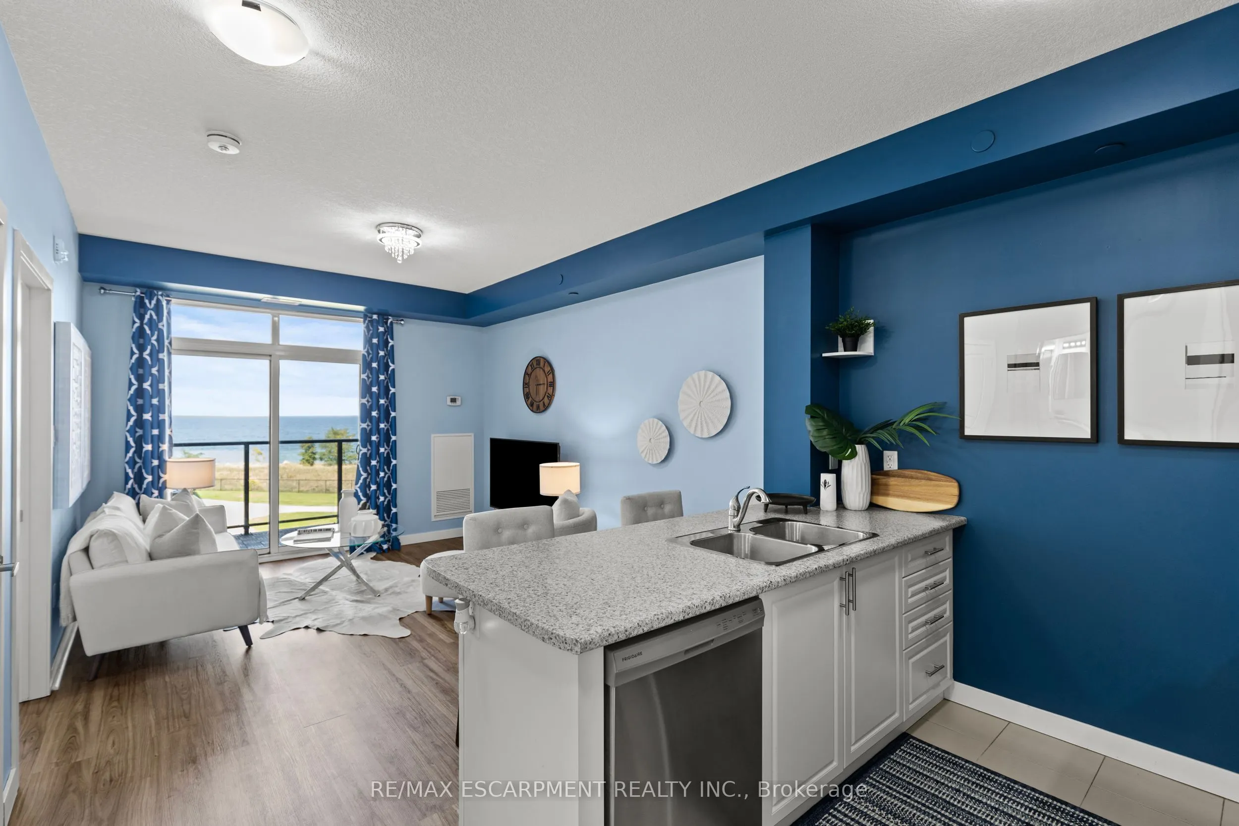 101 Shoreview Place, #301