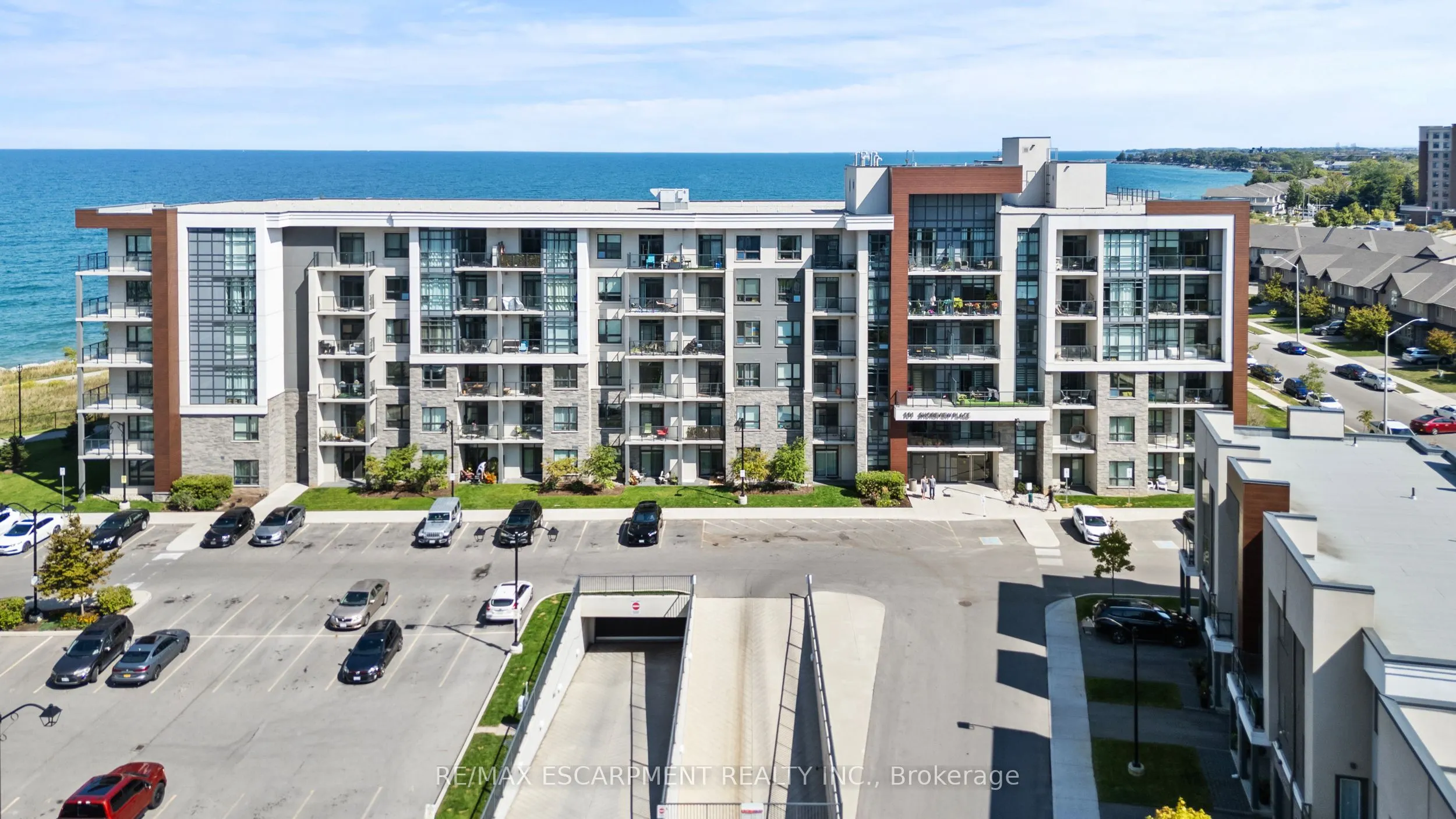 101 Shoreview Place, #301