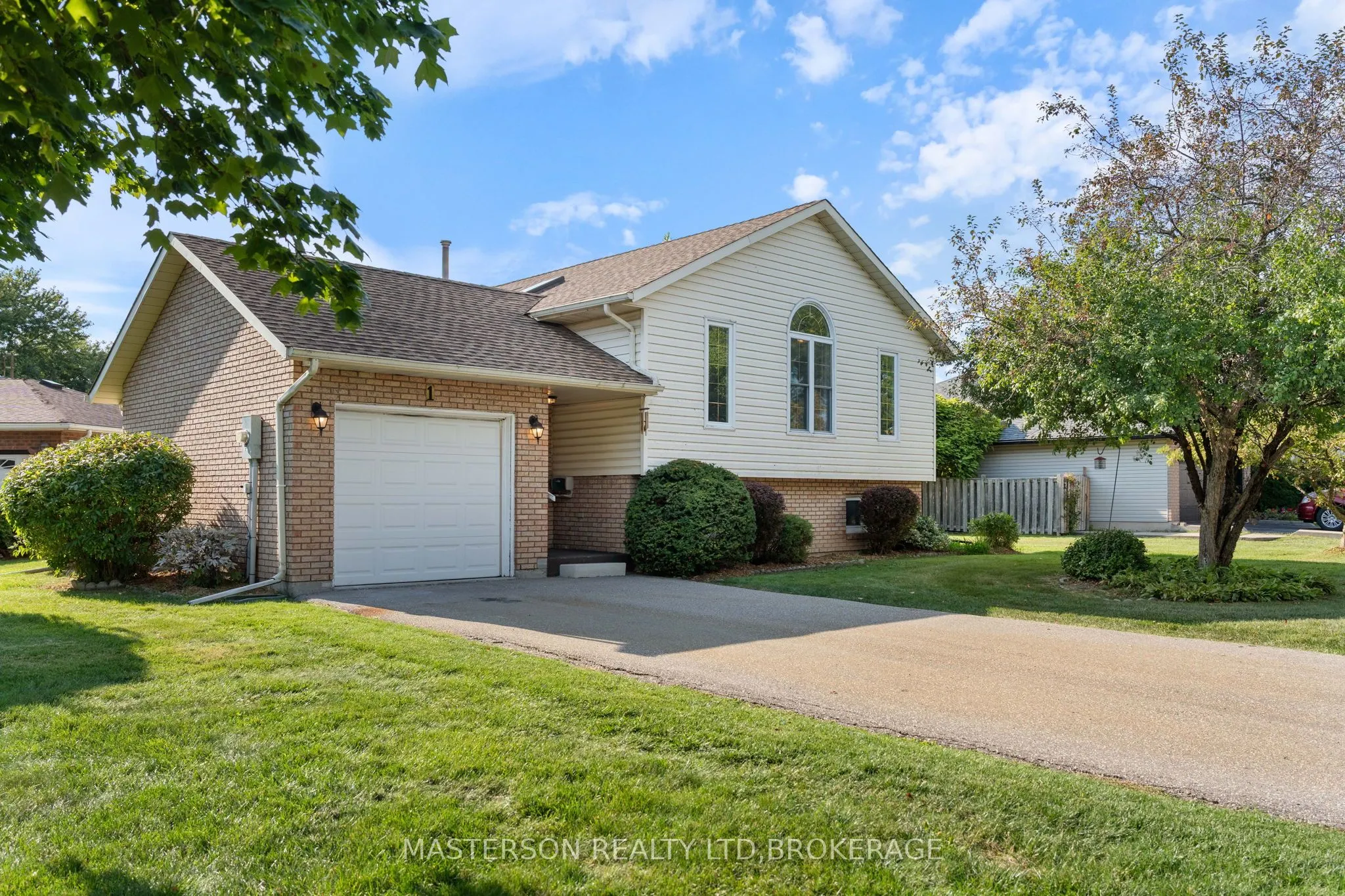 1 Cabot Court