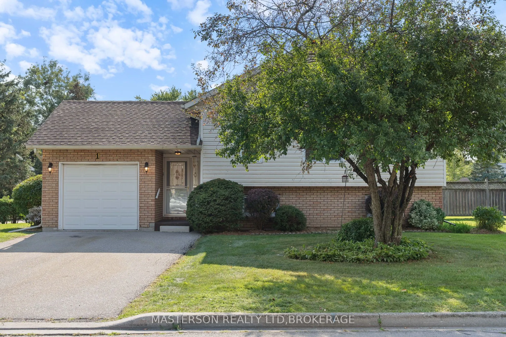 1 Cabot Court