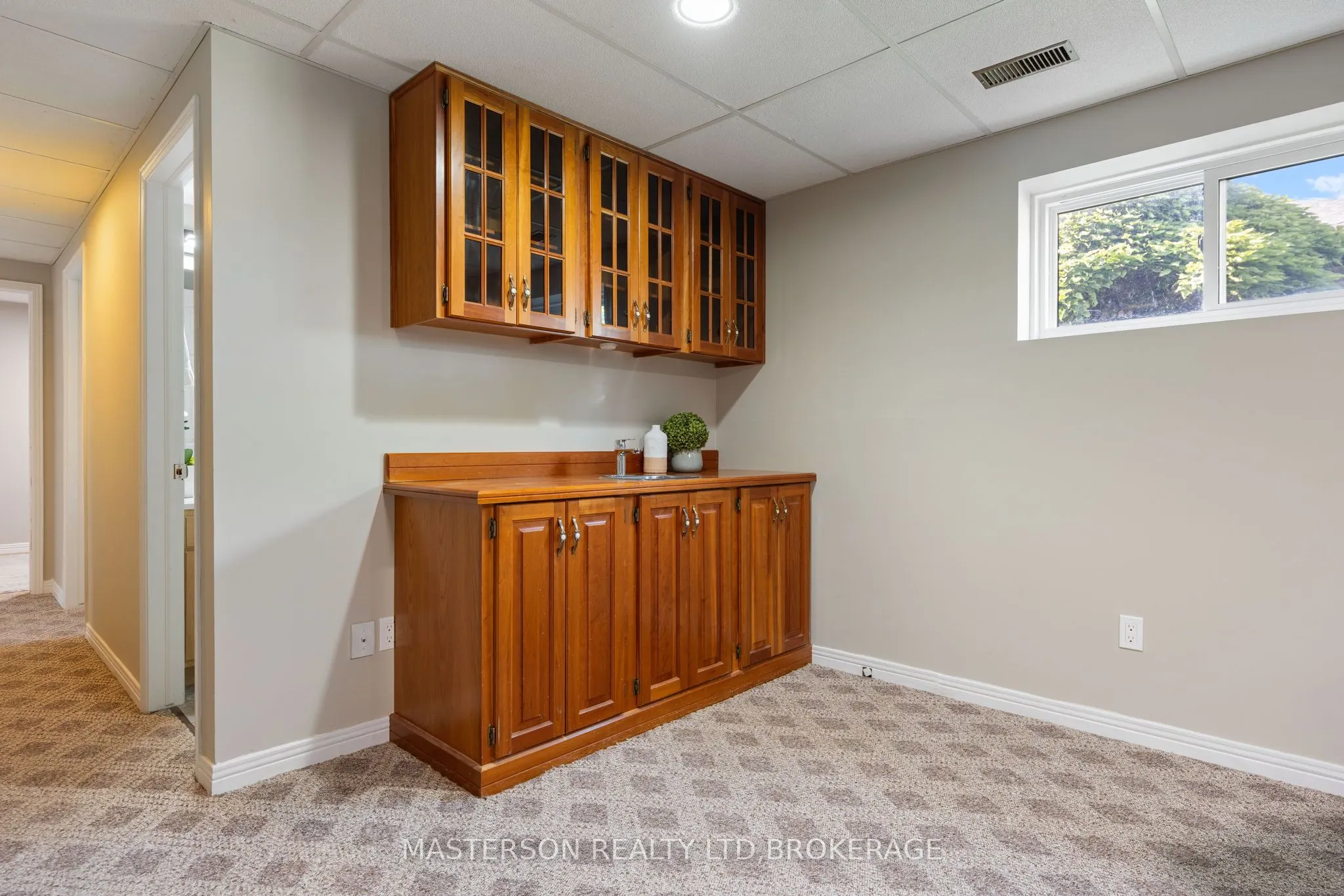 1 Cabot Court