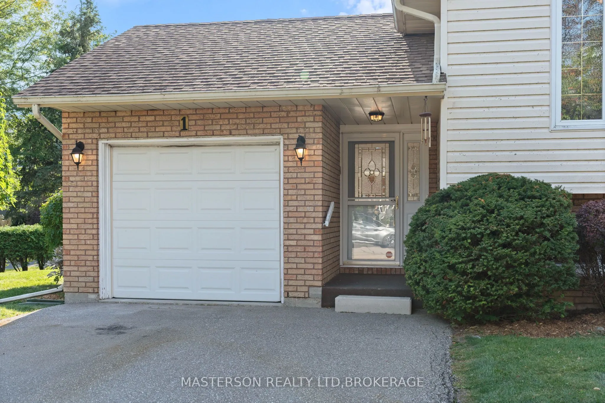 1 Cabot Court