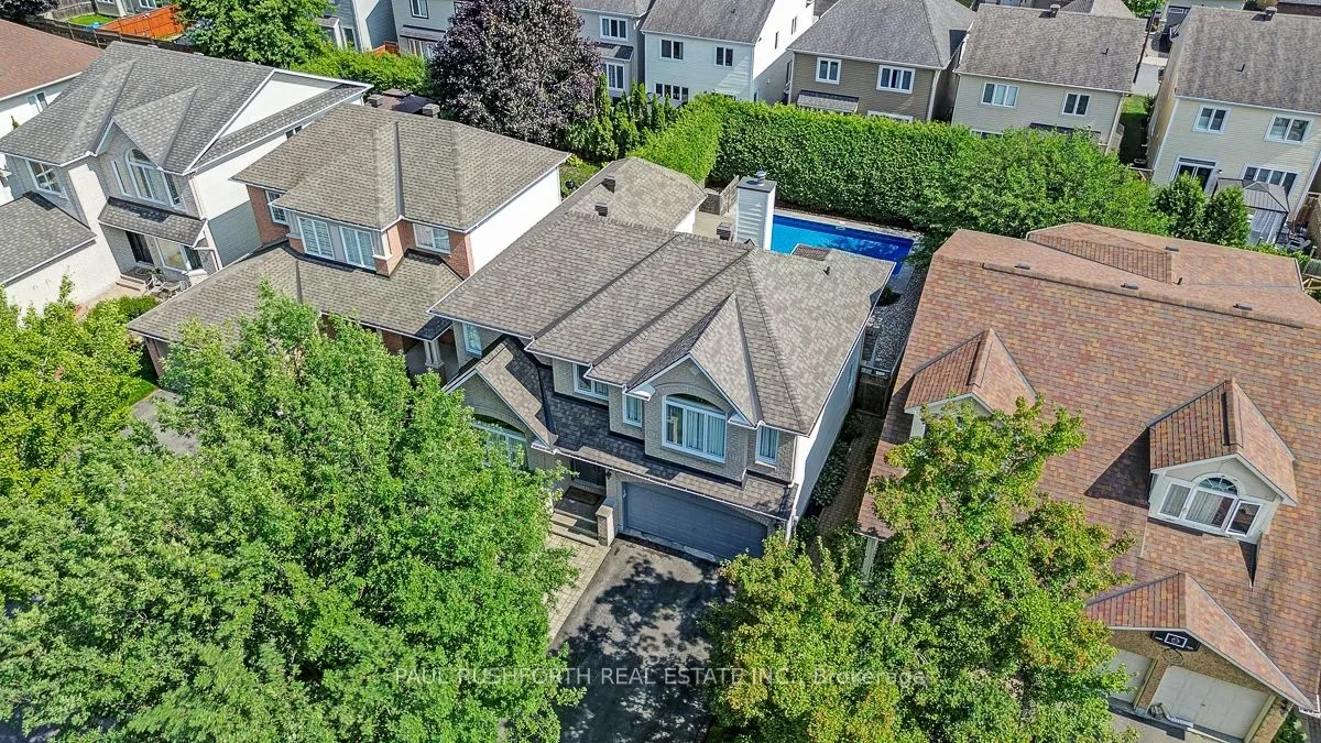 34 Apple Creek Crescent