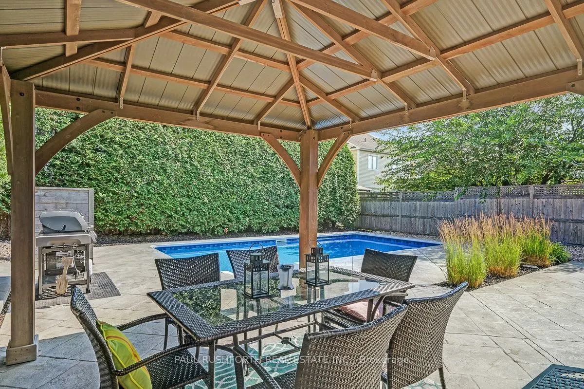 34 Apple Creek Crescent