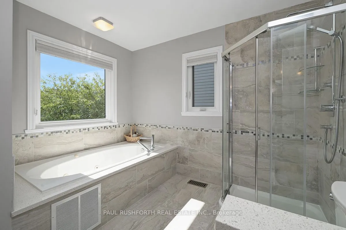 34 Apple Creek Crescent