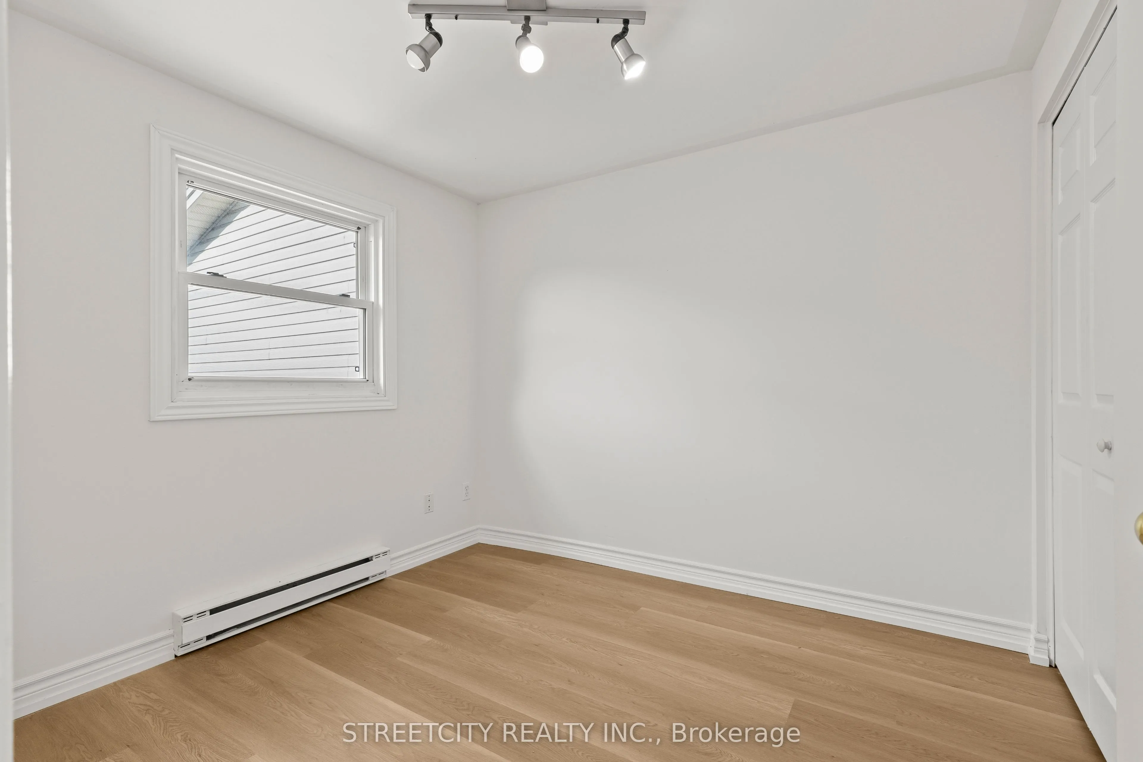 230 Clarke Road, #76