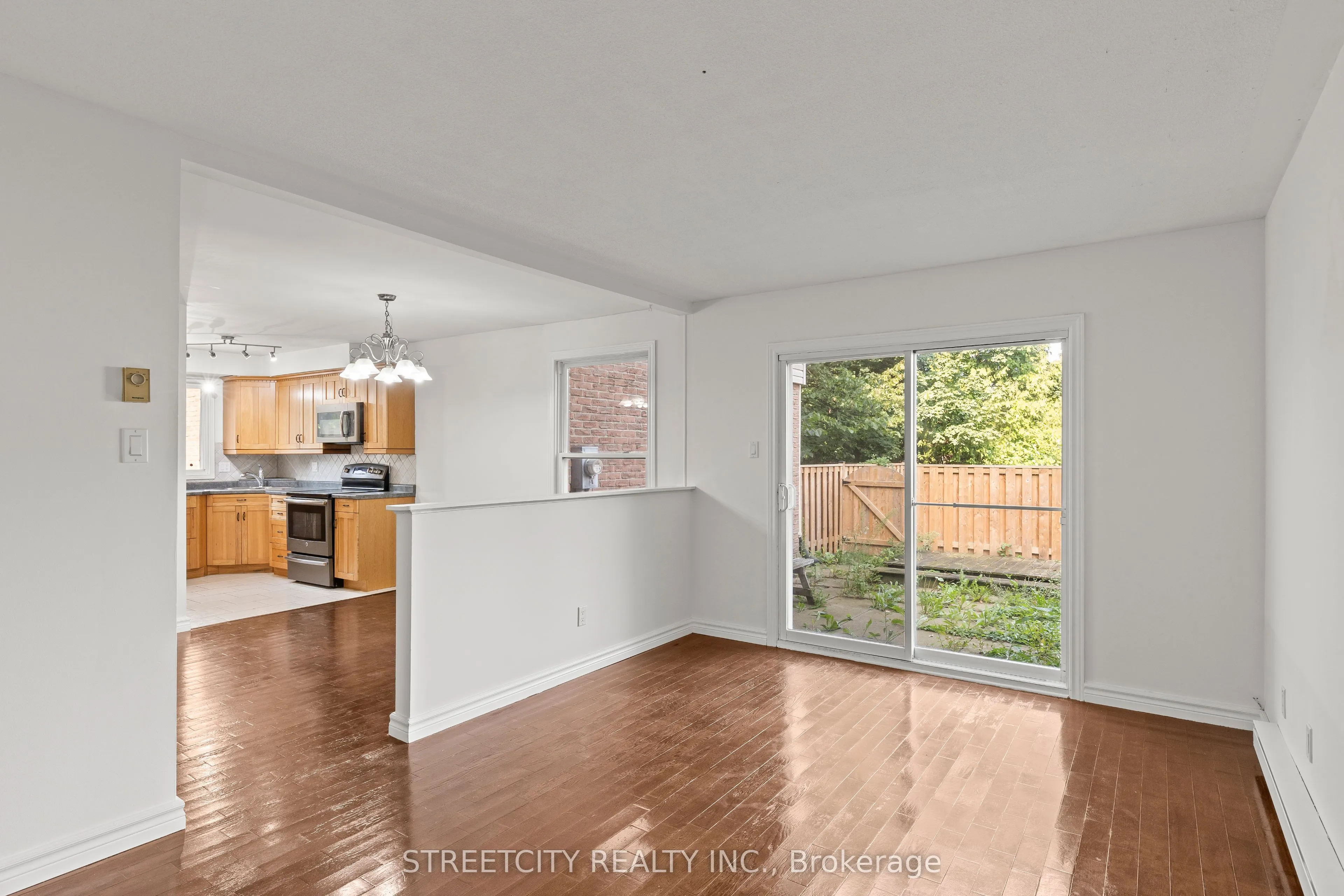 230 Clarke Road, #76