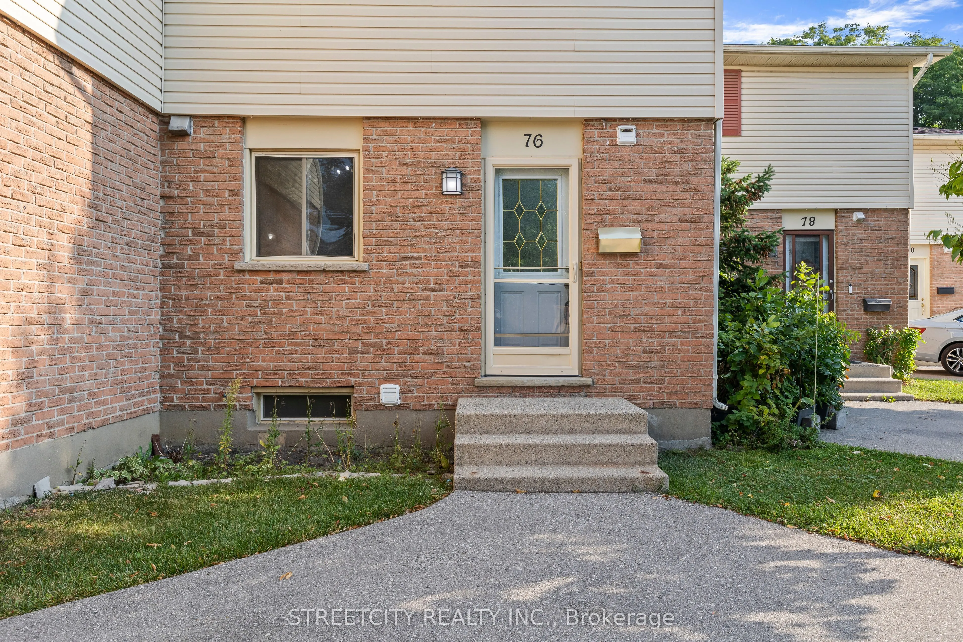 230 Clarke Road, #76