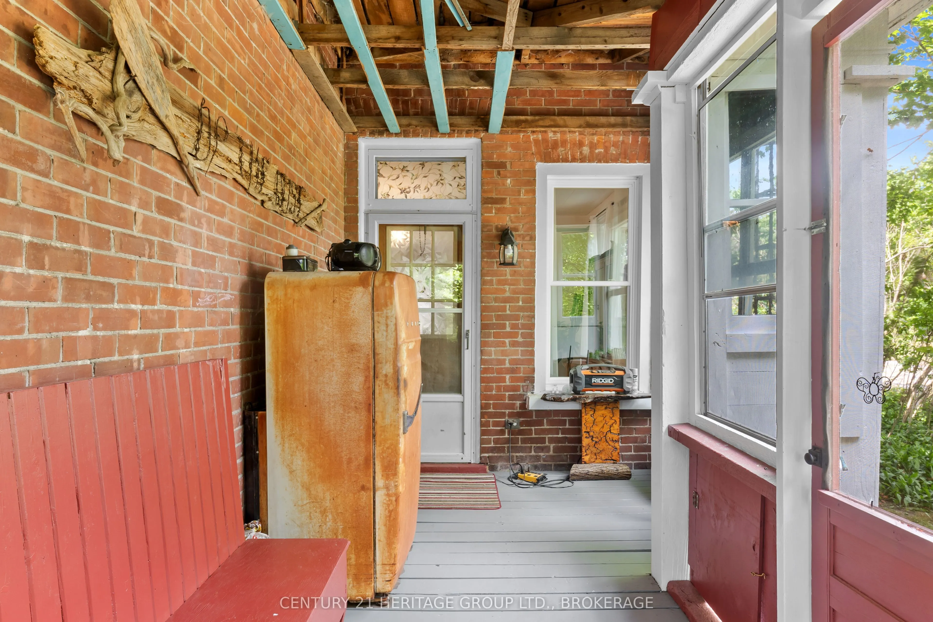 4734 County Rd 2