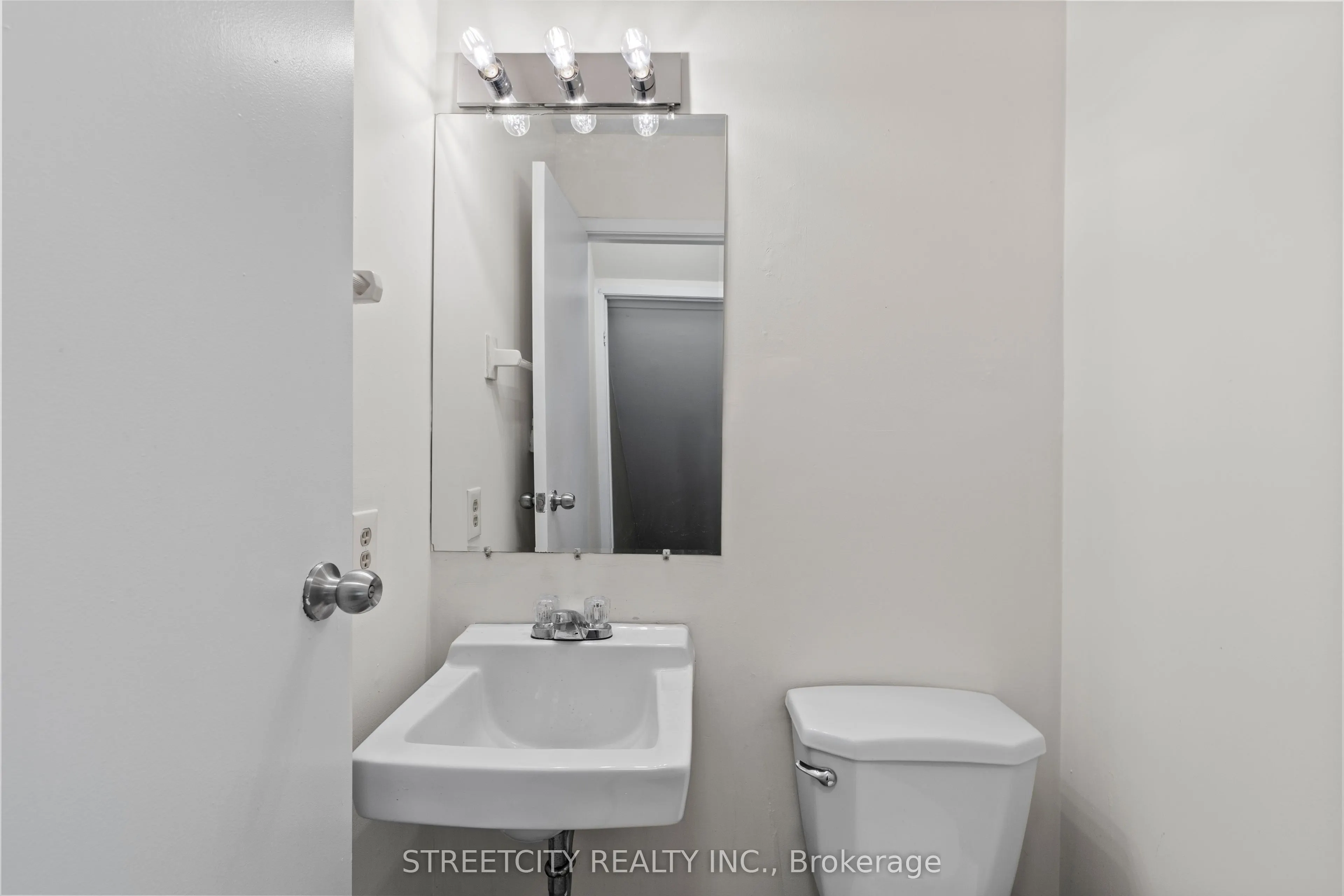 577 Third Street, #36