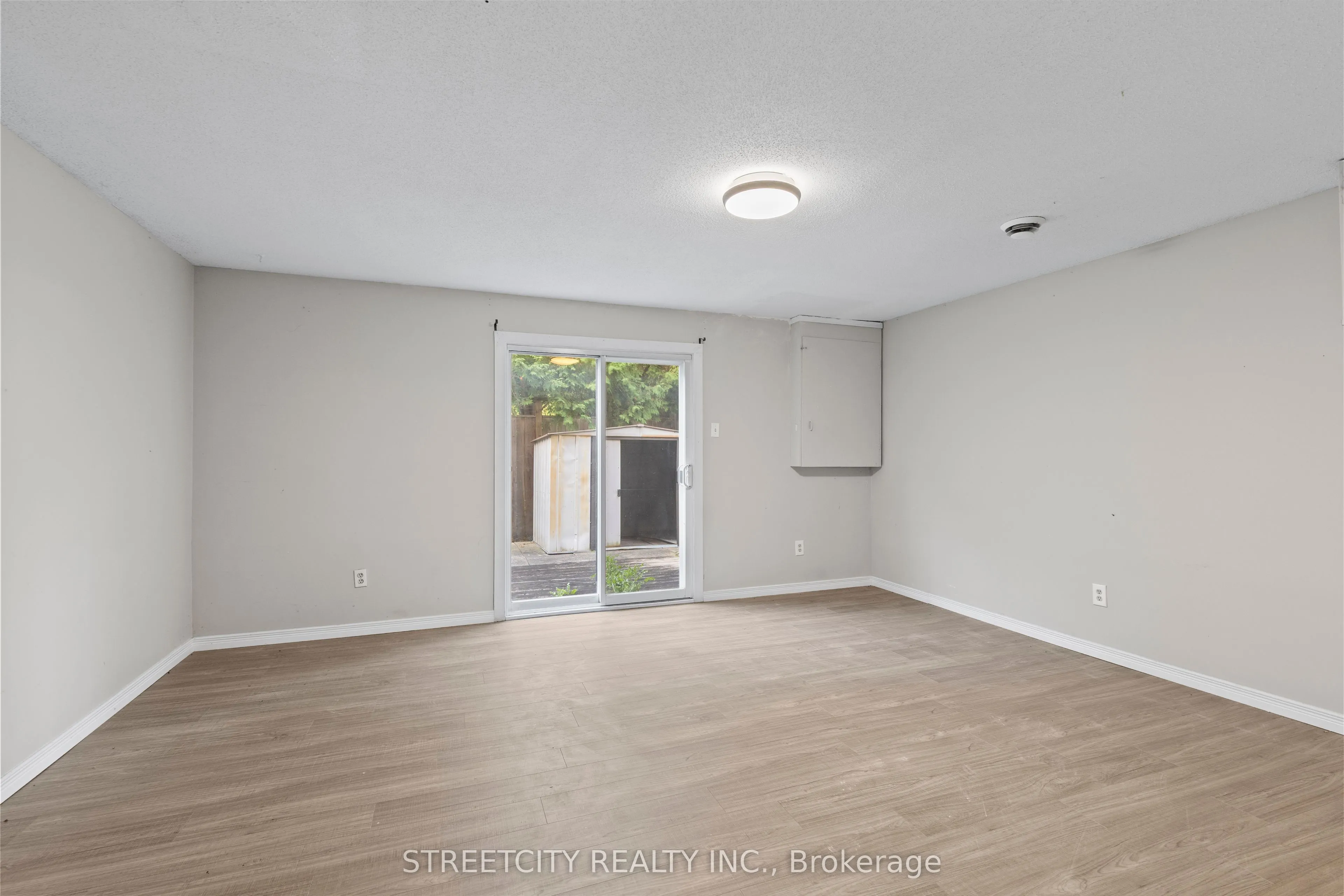 577 Third Street, #36
