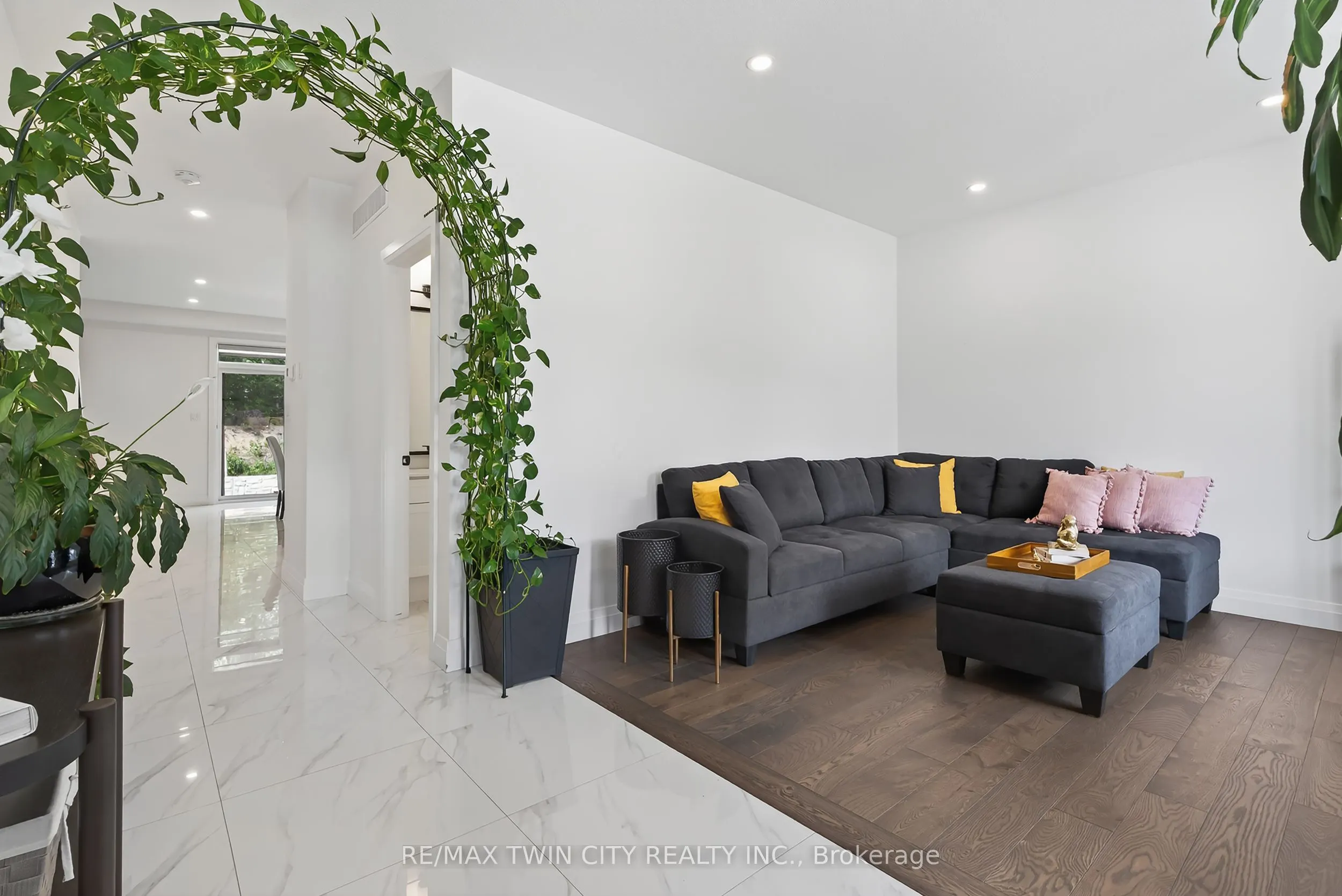 209 Jeffrey Place
