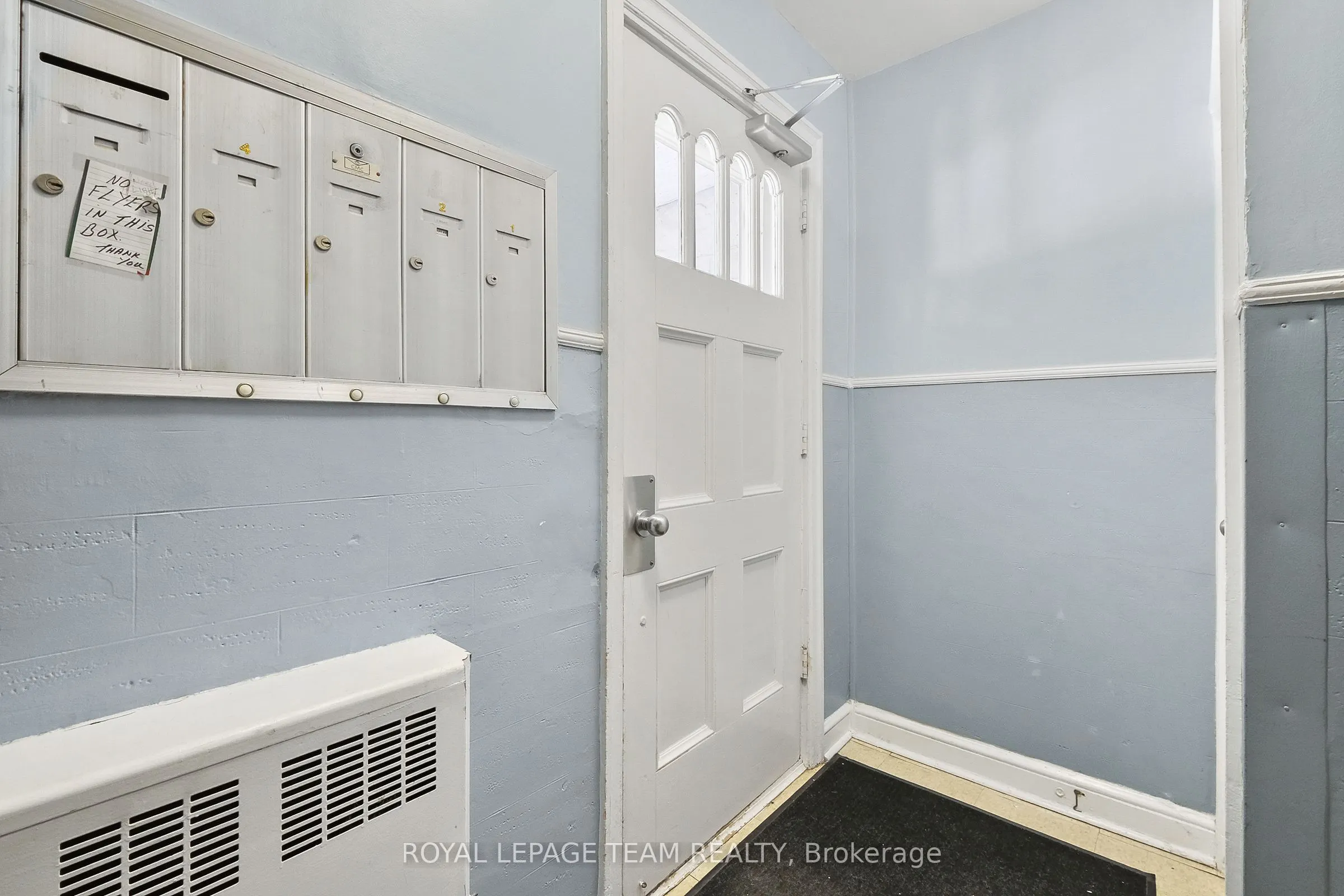 1089 NORTH RIVER Road, #2