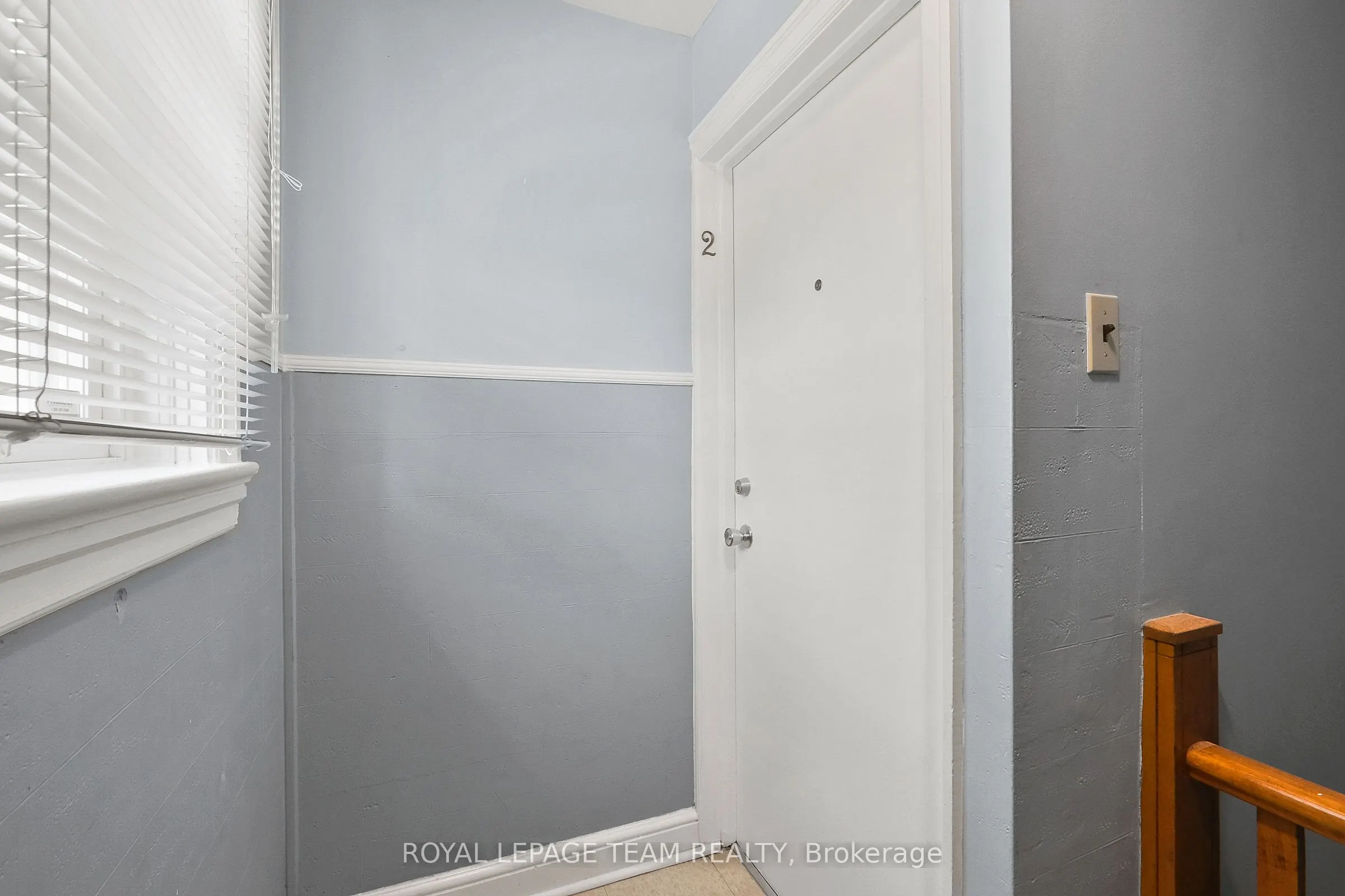 1089 NORTH RIVER Road, #2
