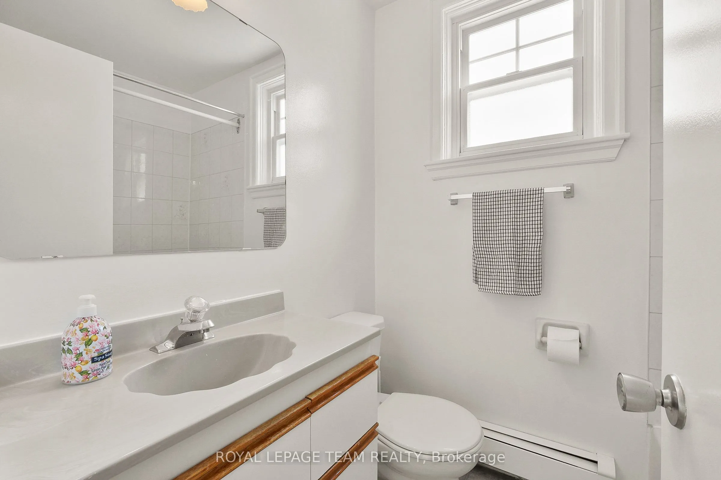 1089 NORTH RIVER Road, #2