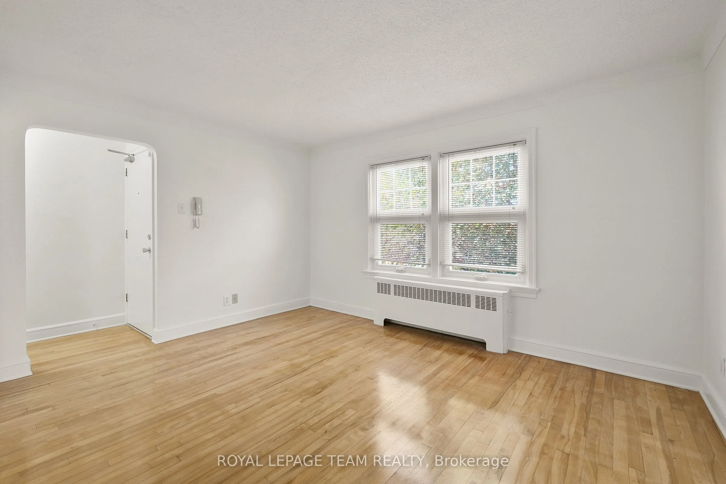 1089 NORTH RIVER Road, #2