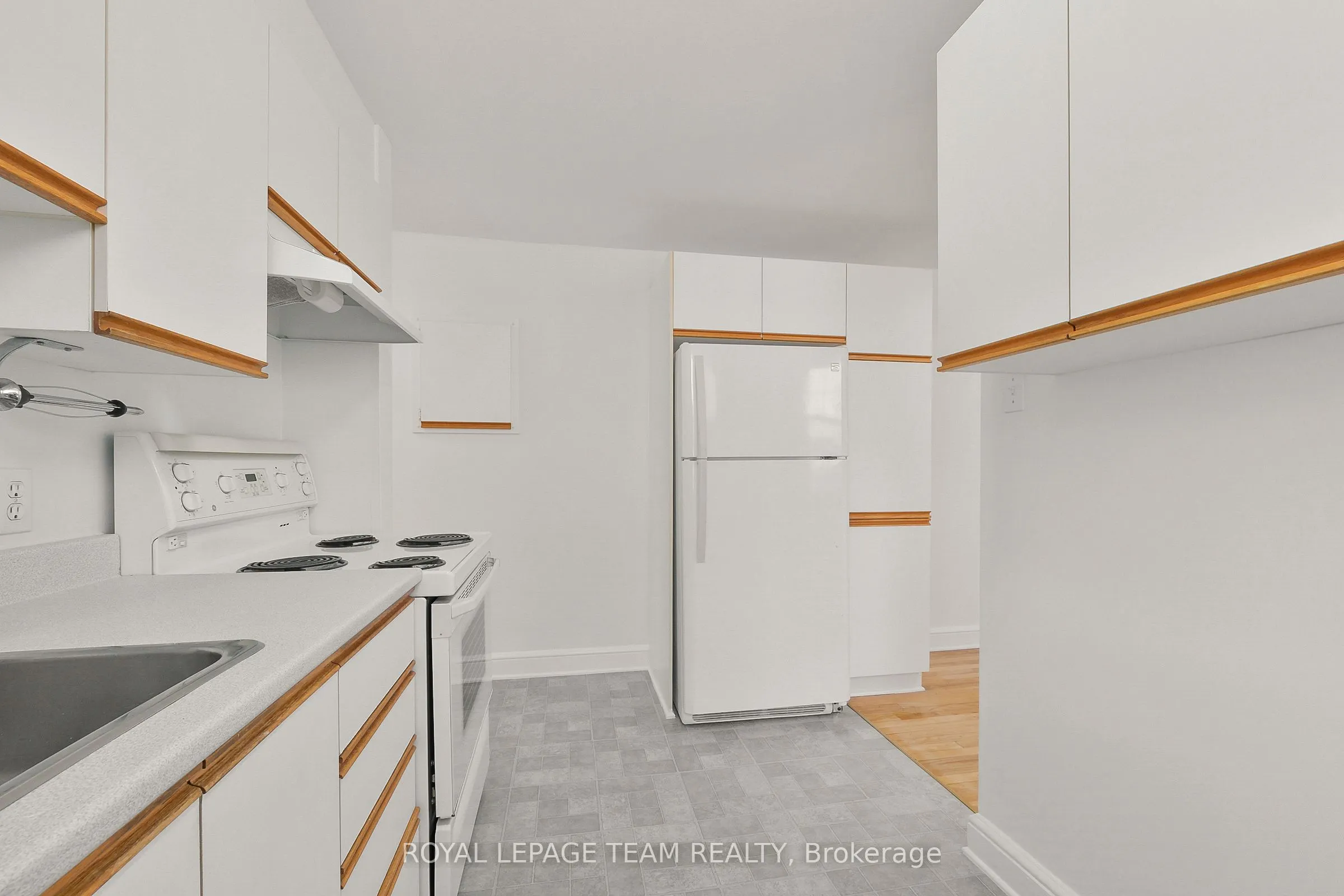 1089 NORTH RIVER Road, #2