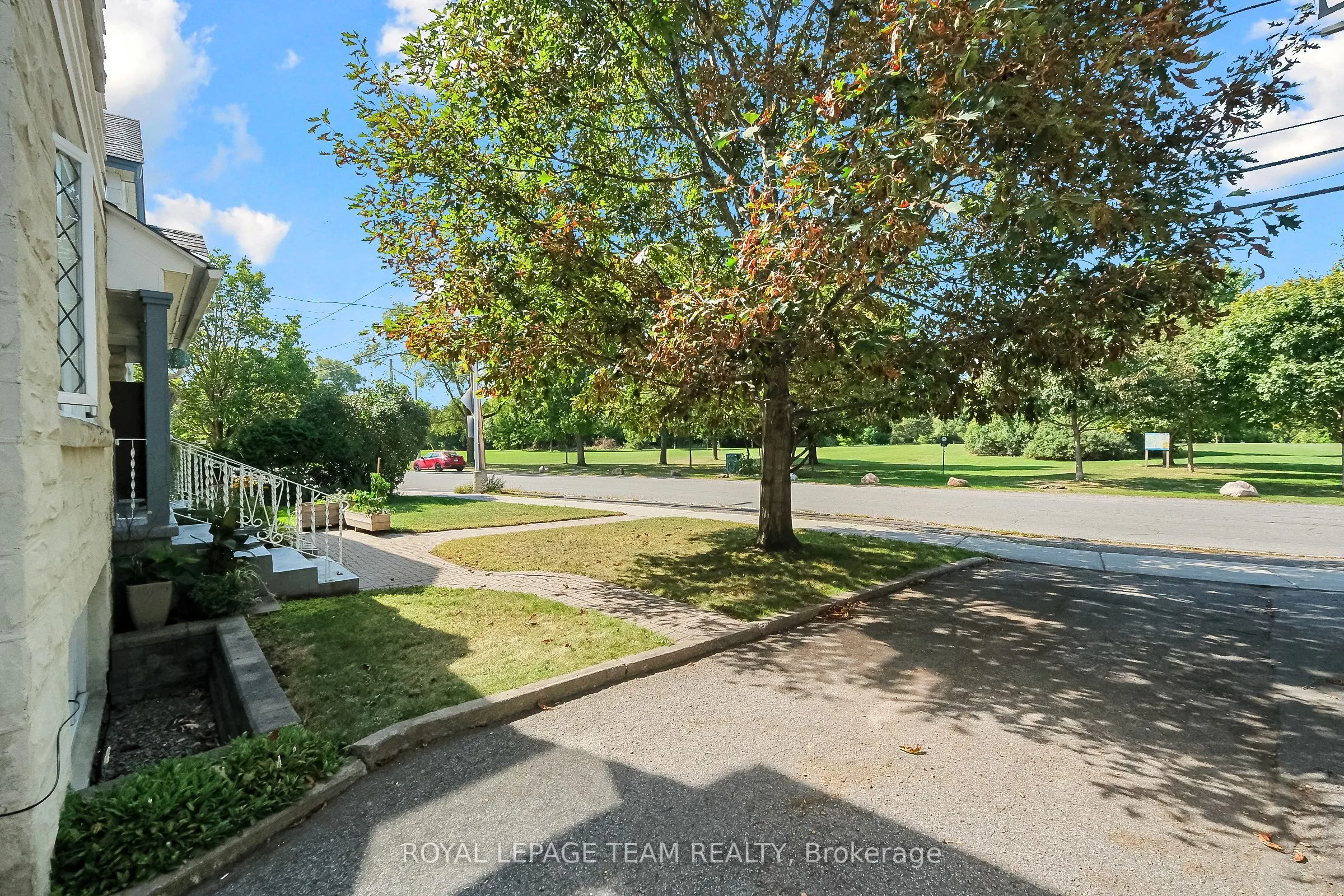 1089 NORTH RIVER Road, #2