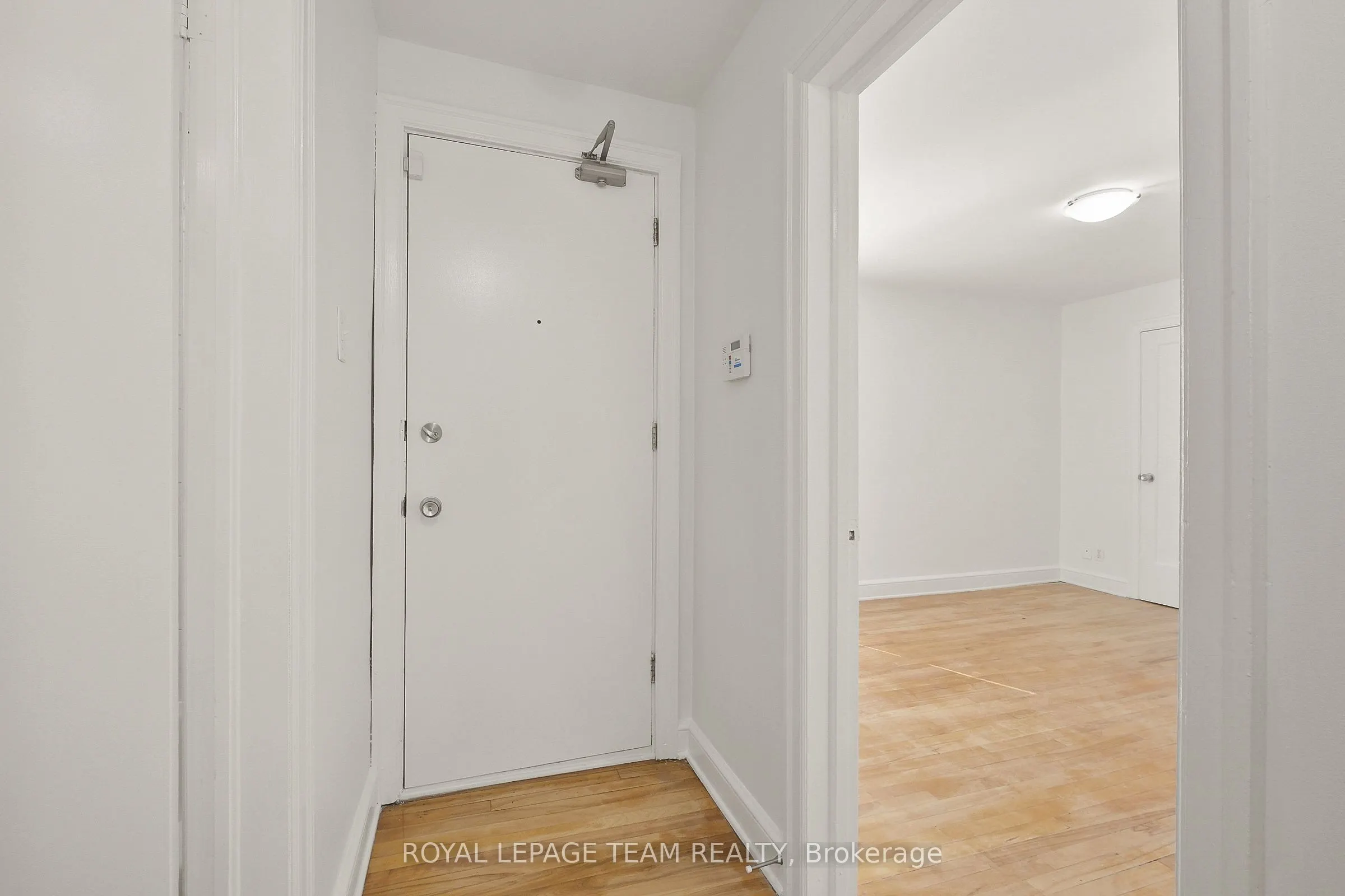 1089 NORTH RIVER Road, #2