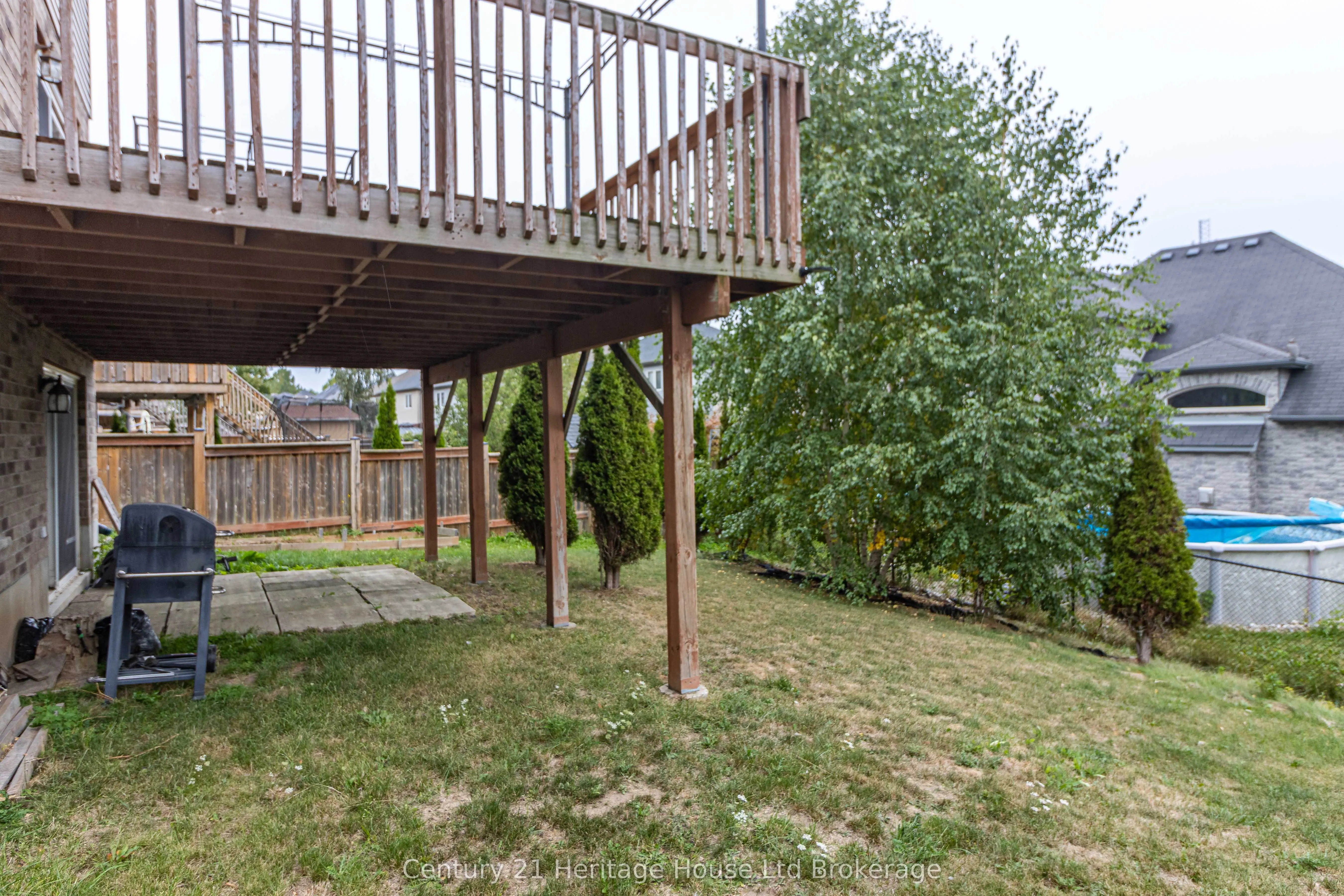 702 Frontenac Crescent