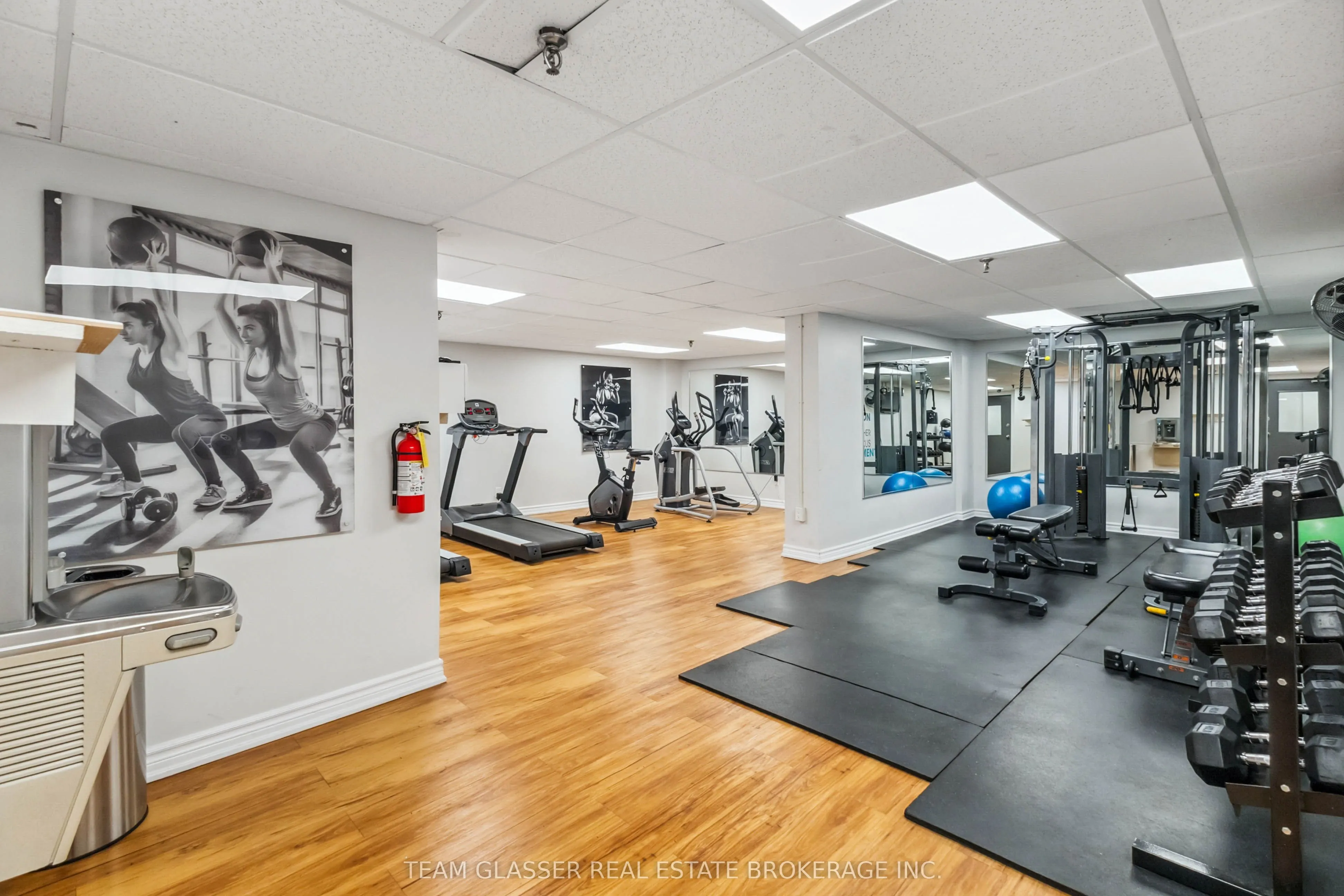 21 King Street, #711