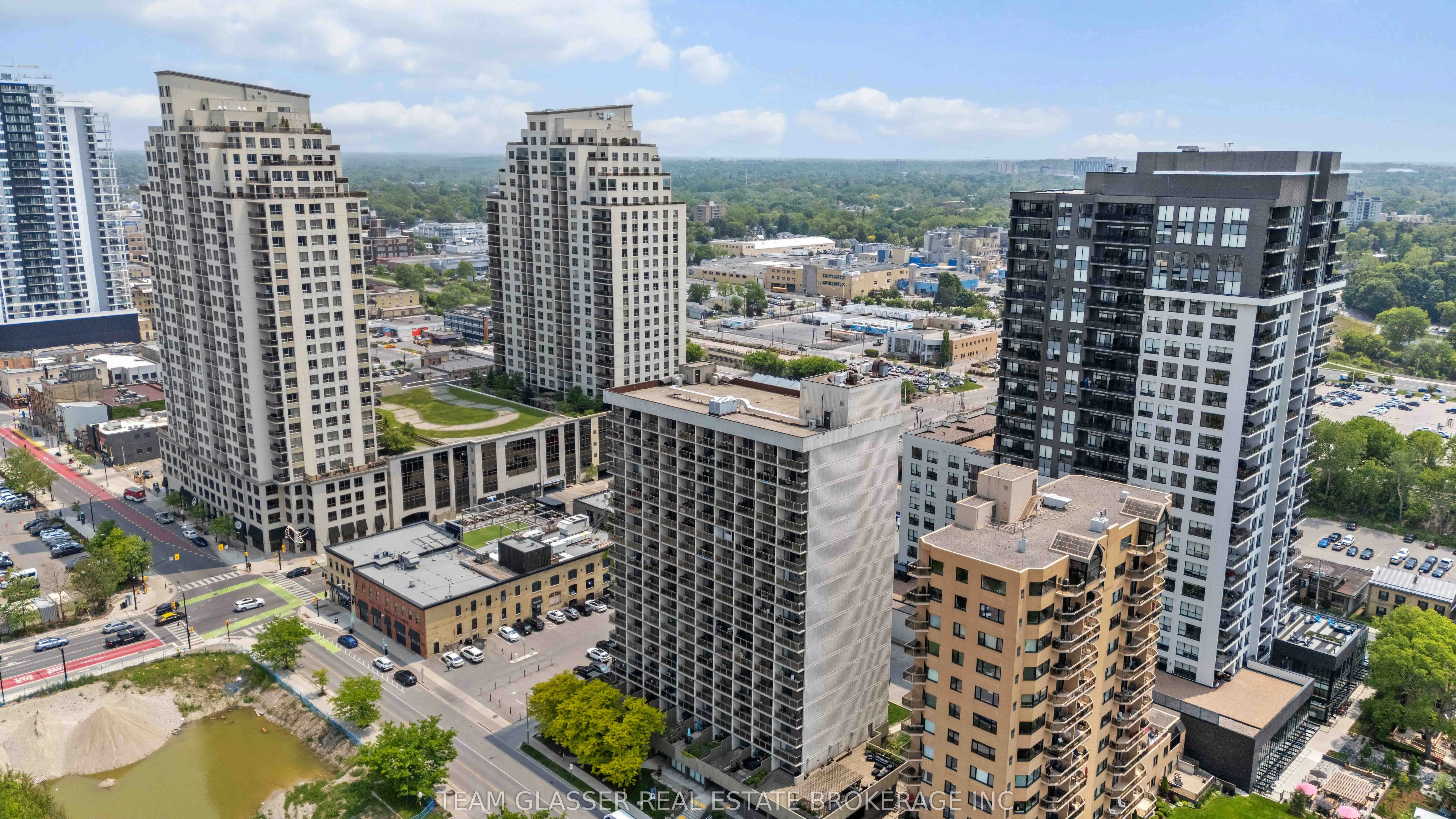 21 King Street, #711