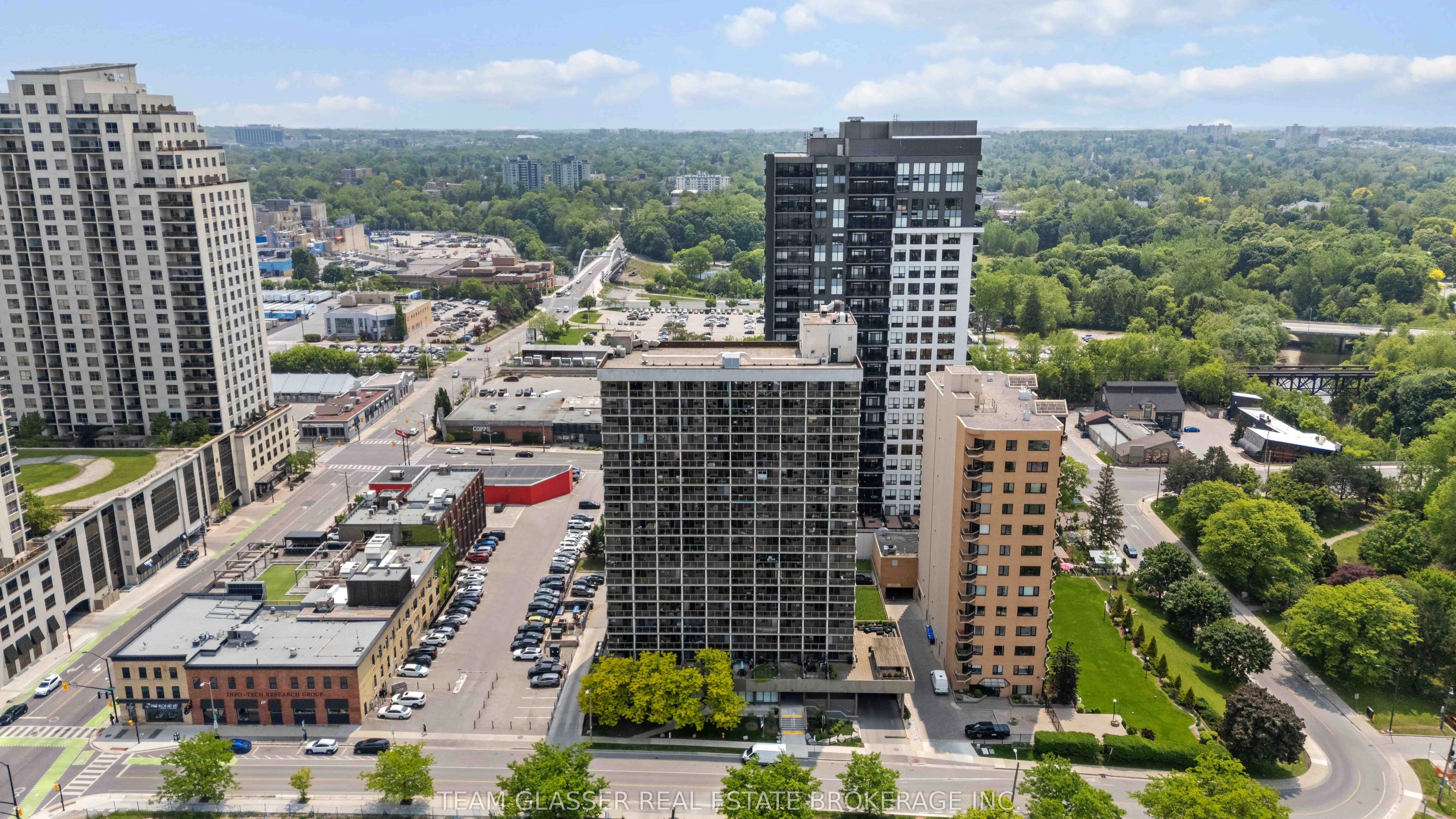 21 King Street, #711