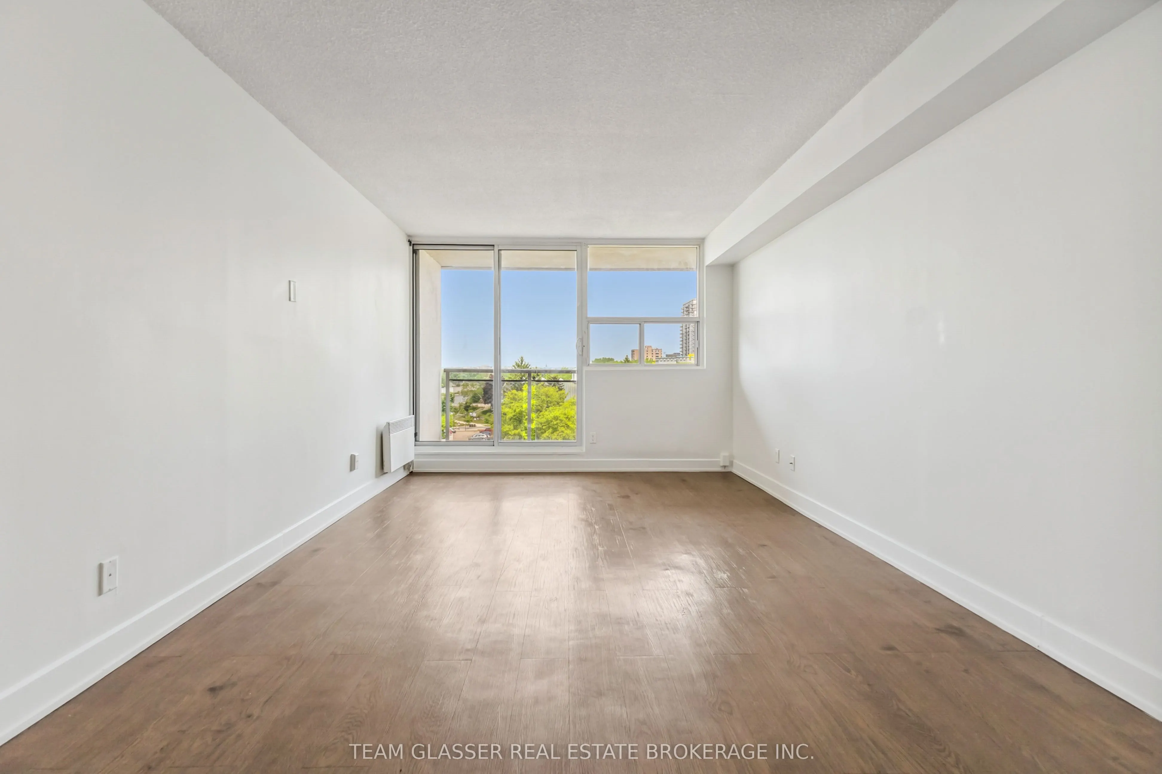 21 King Street, #711