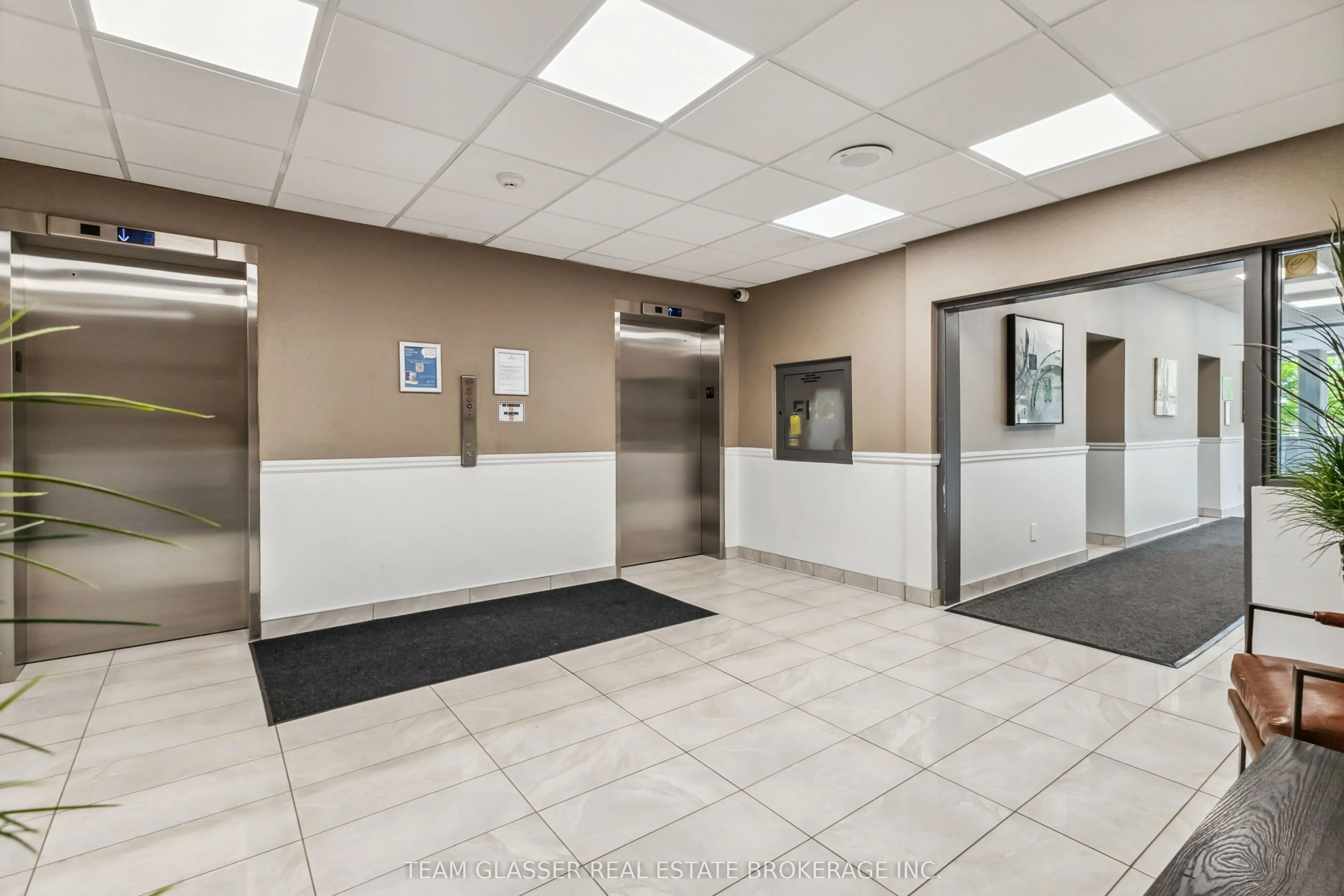 21 King Street, #711
