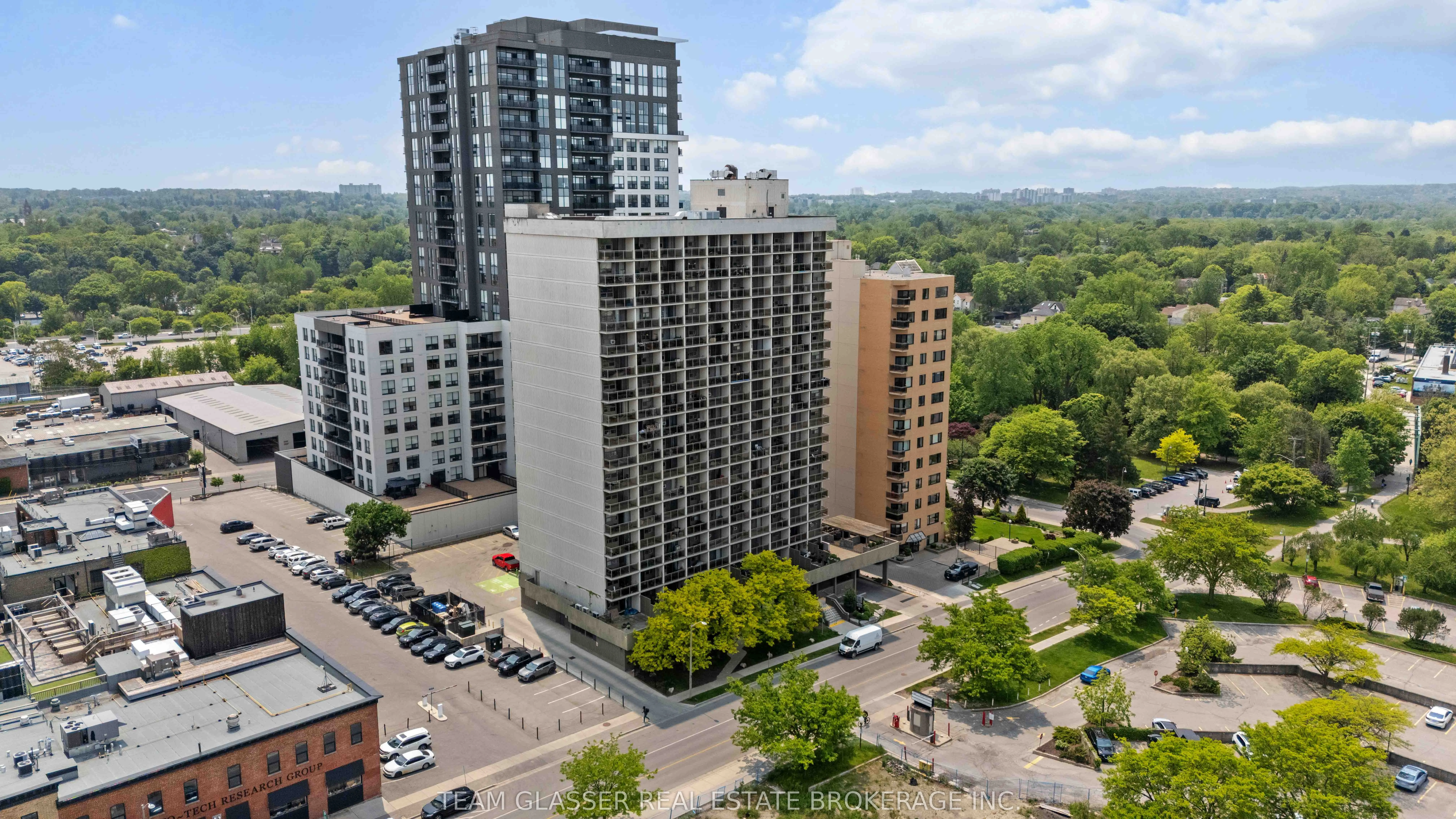 21 King Street, #711