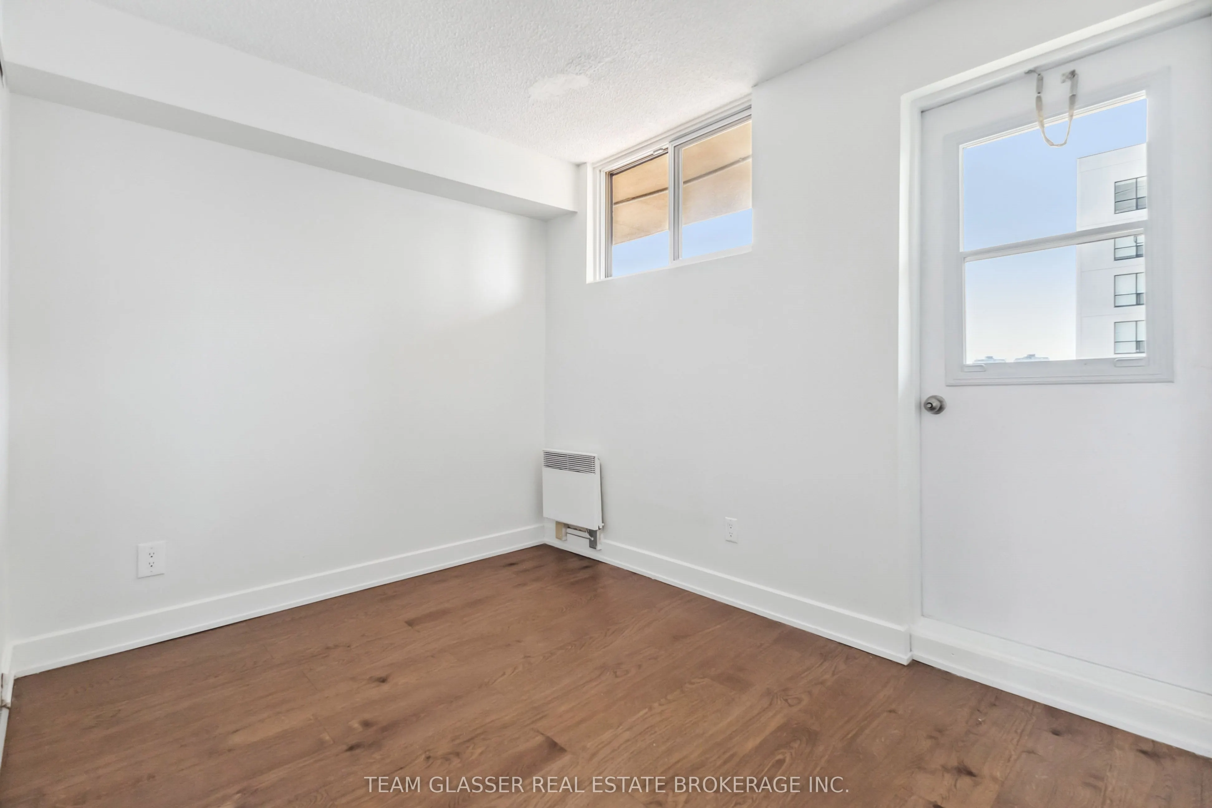 21 King Street, #711