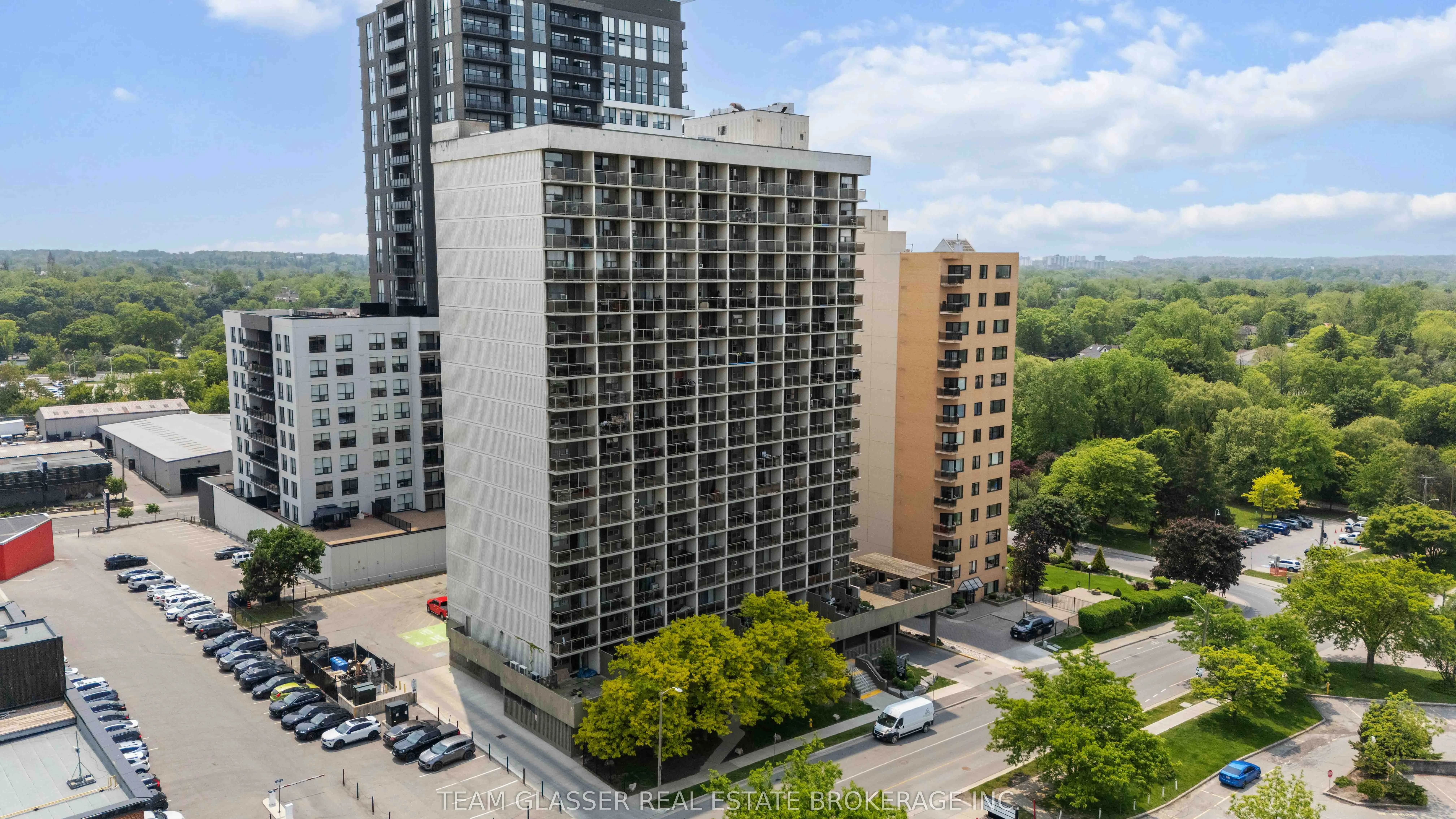 21 King Street, #711