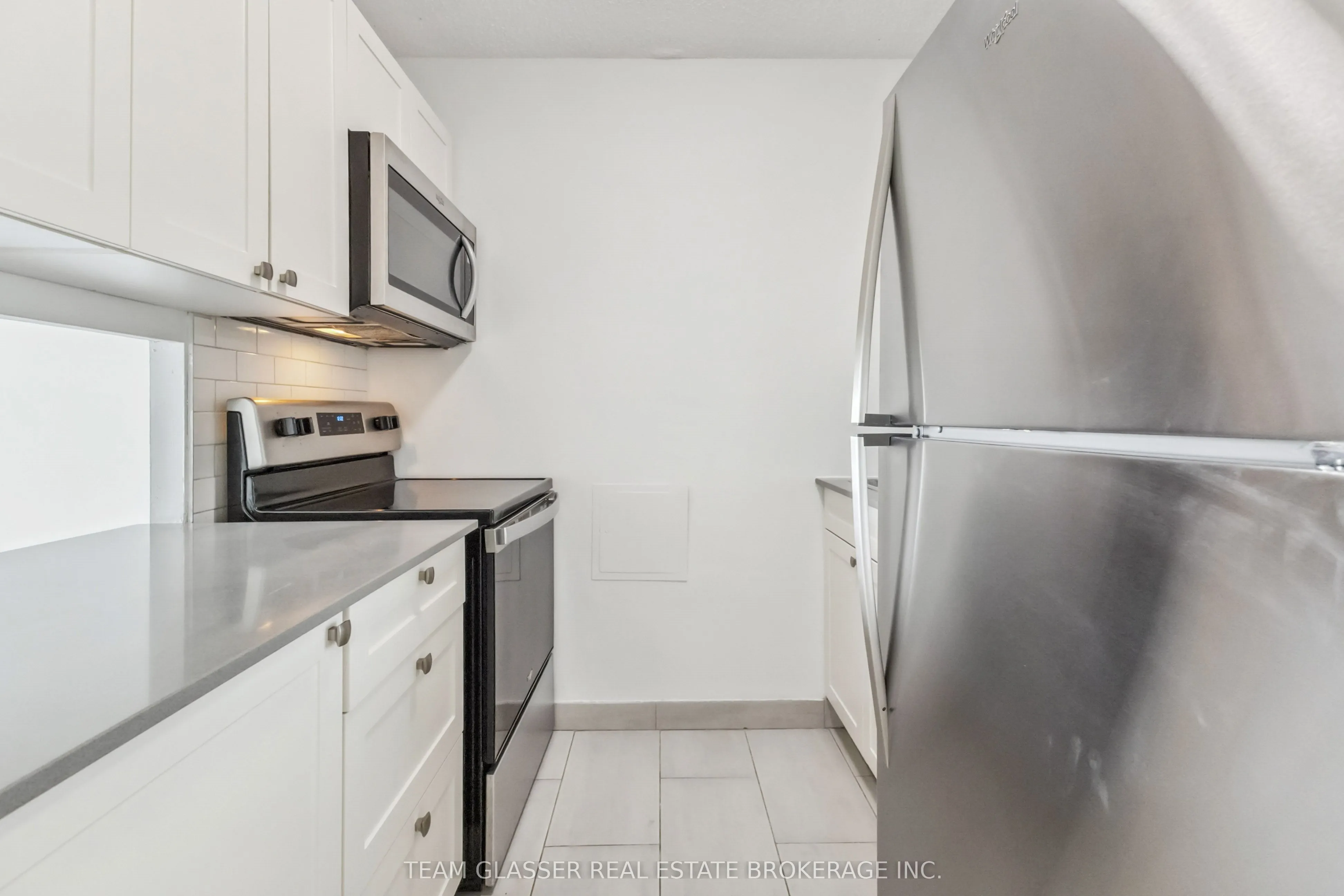 21 King Street, #711