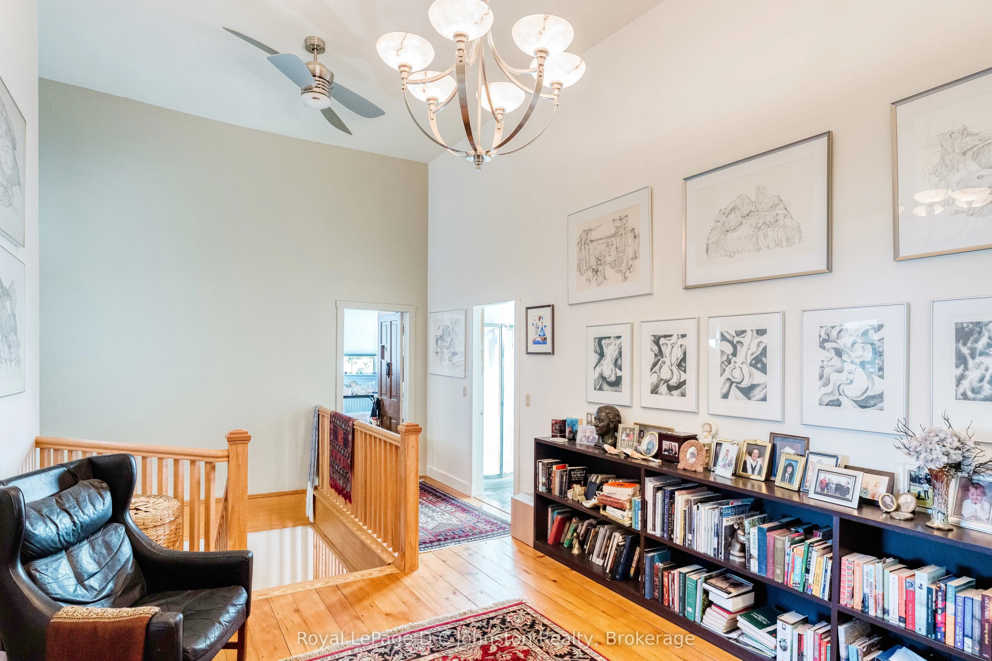 38 Albert Street N