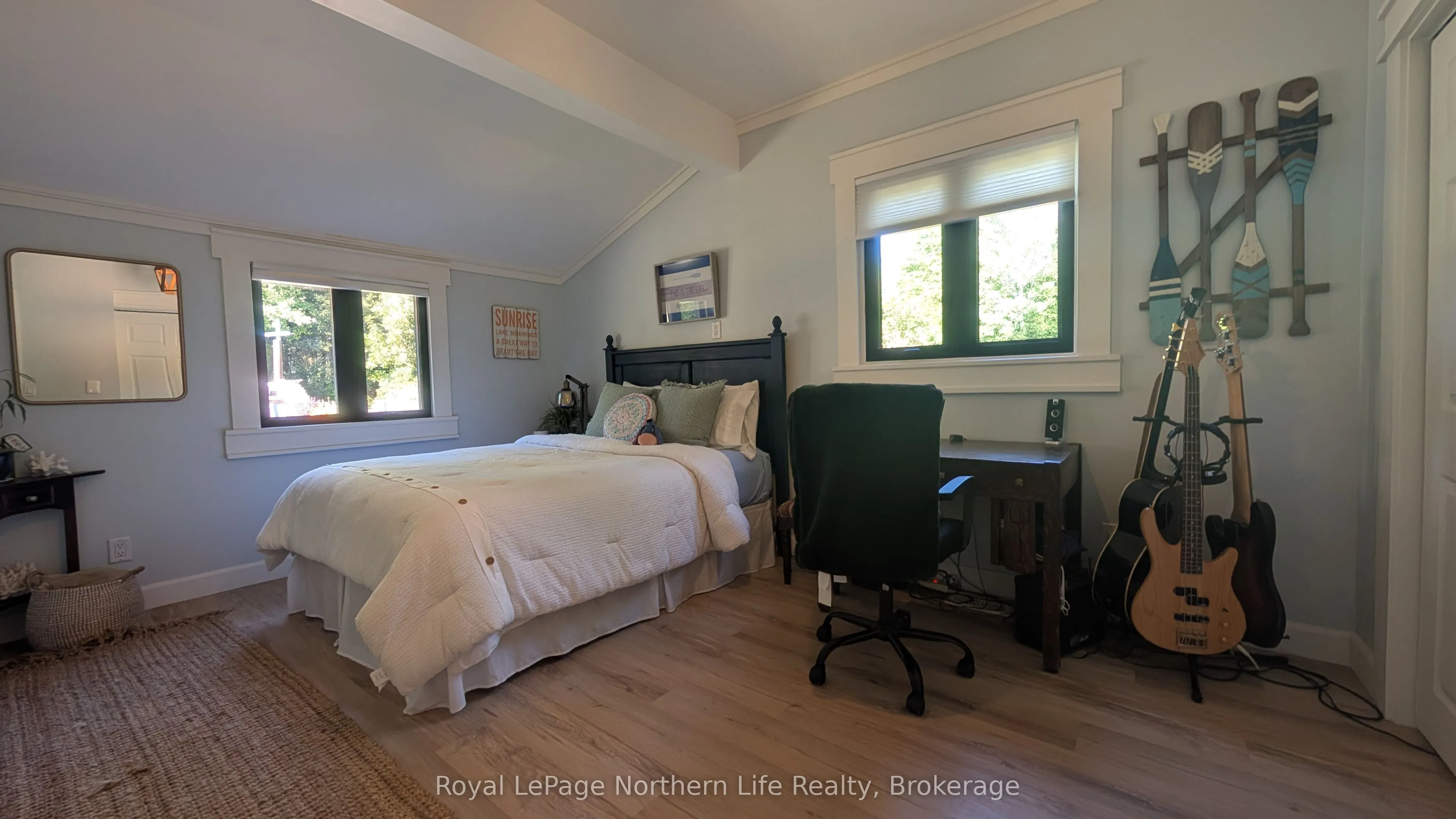 233 Norland Road