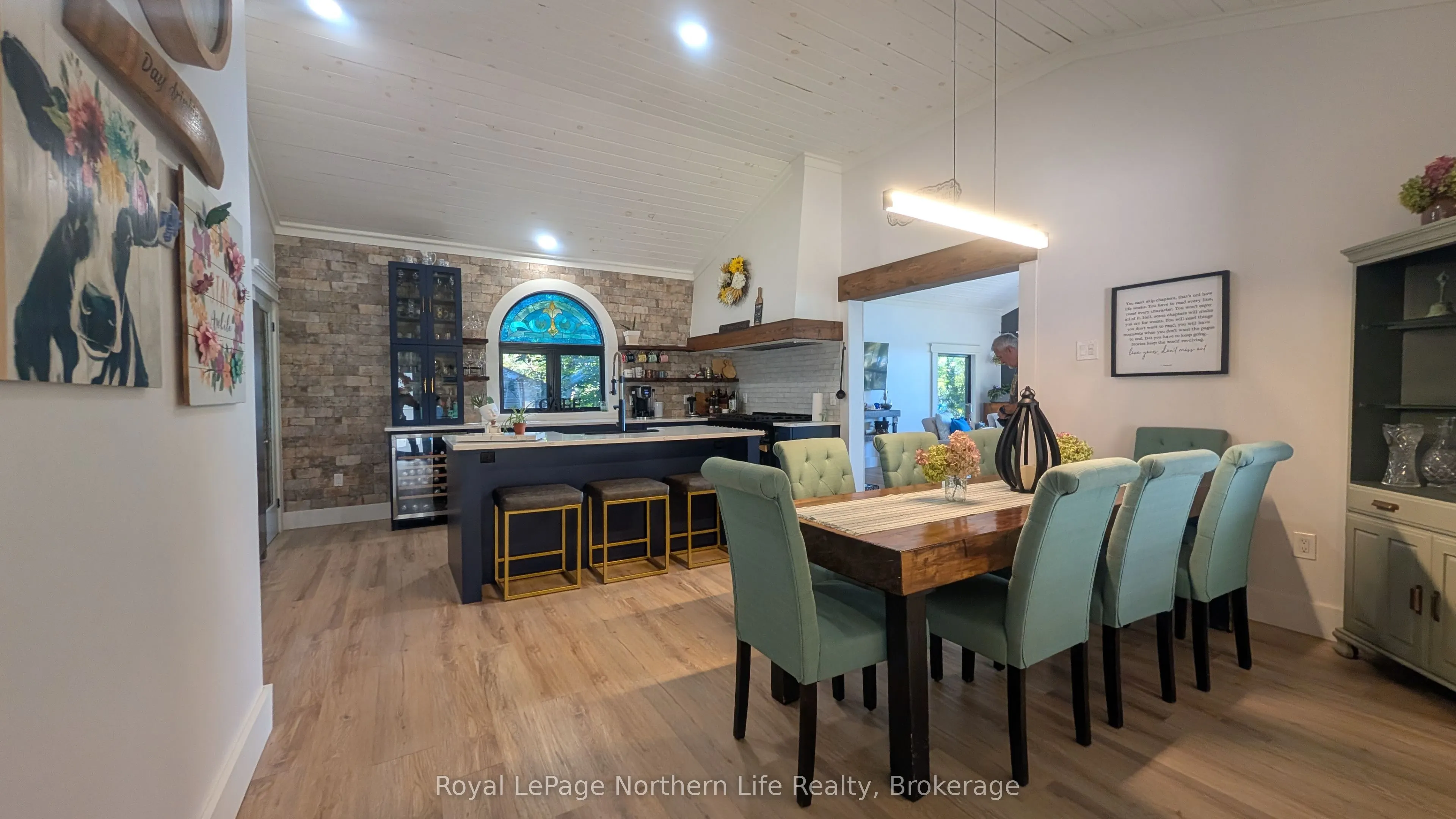 233 Norland Road