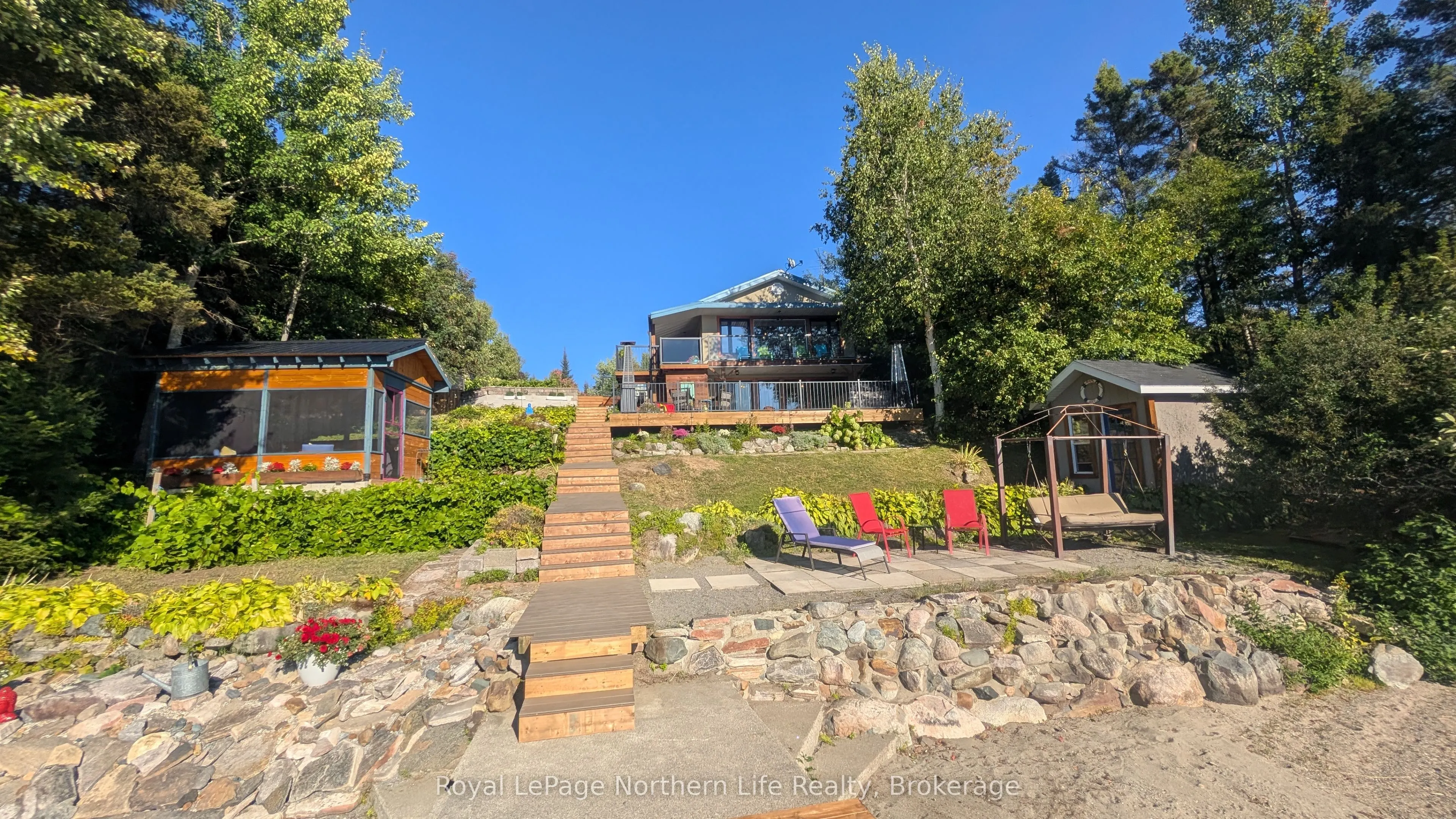233 Norland Road