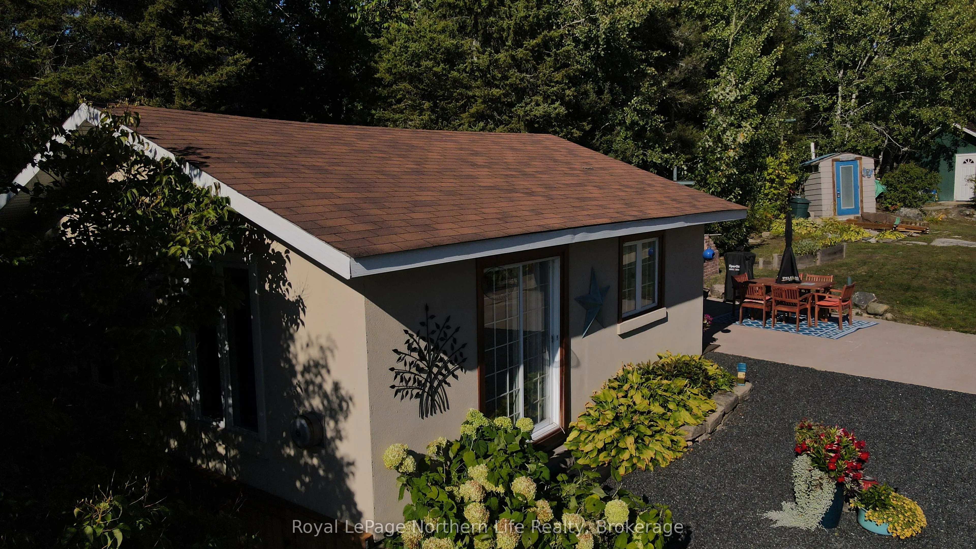 233 Norland Road