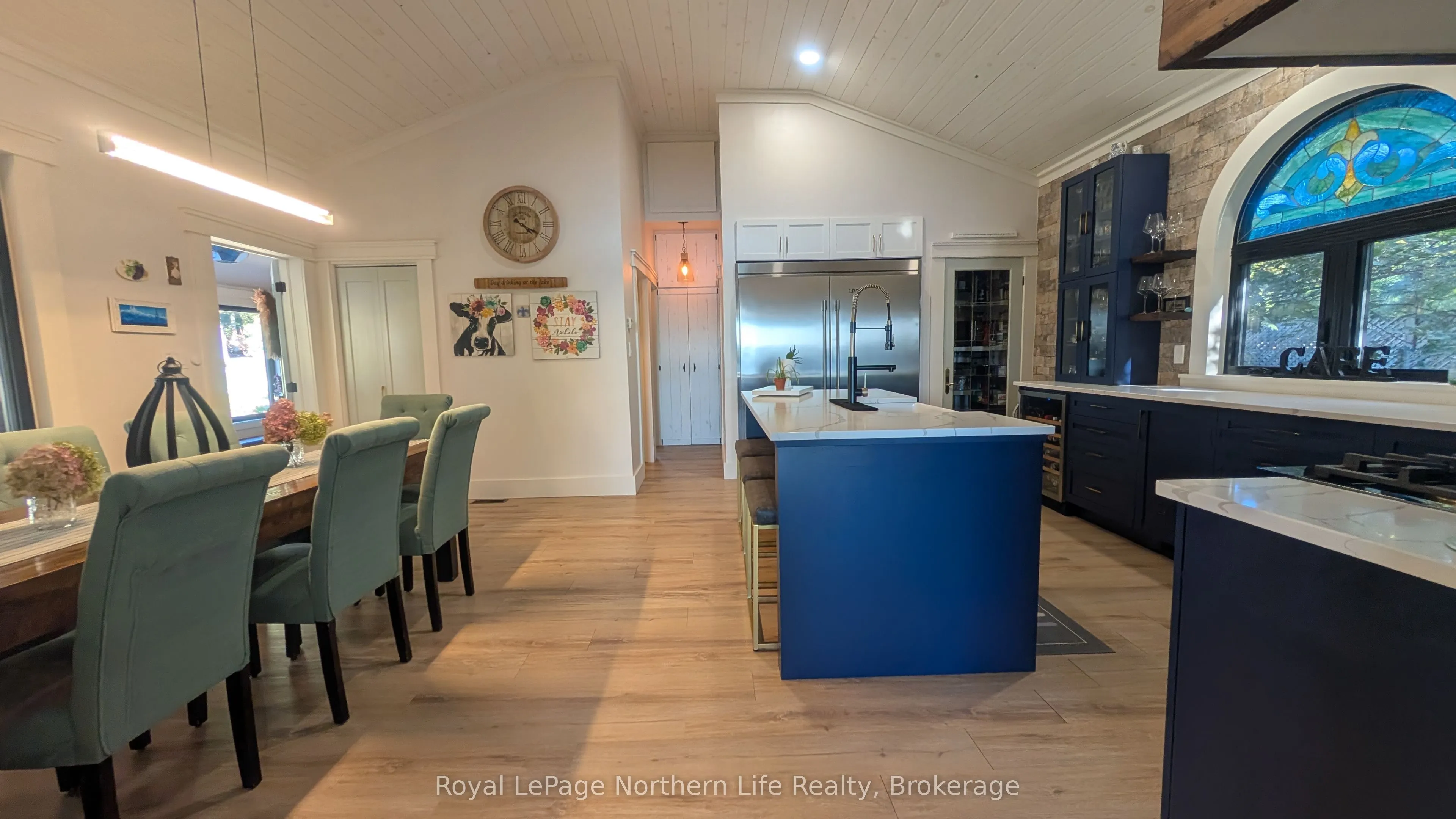 233 Norland Road