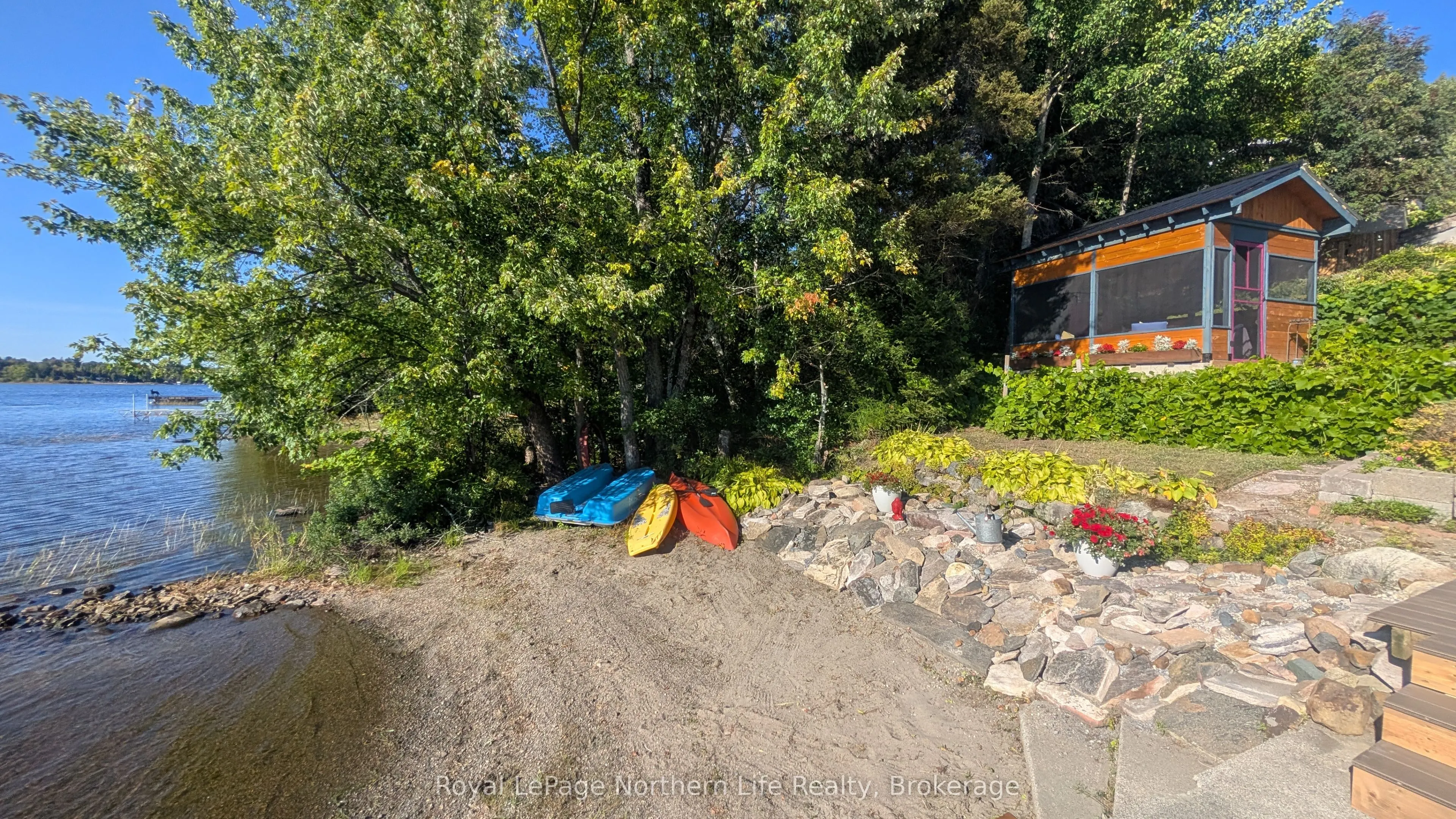 233 Norland Road