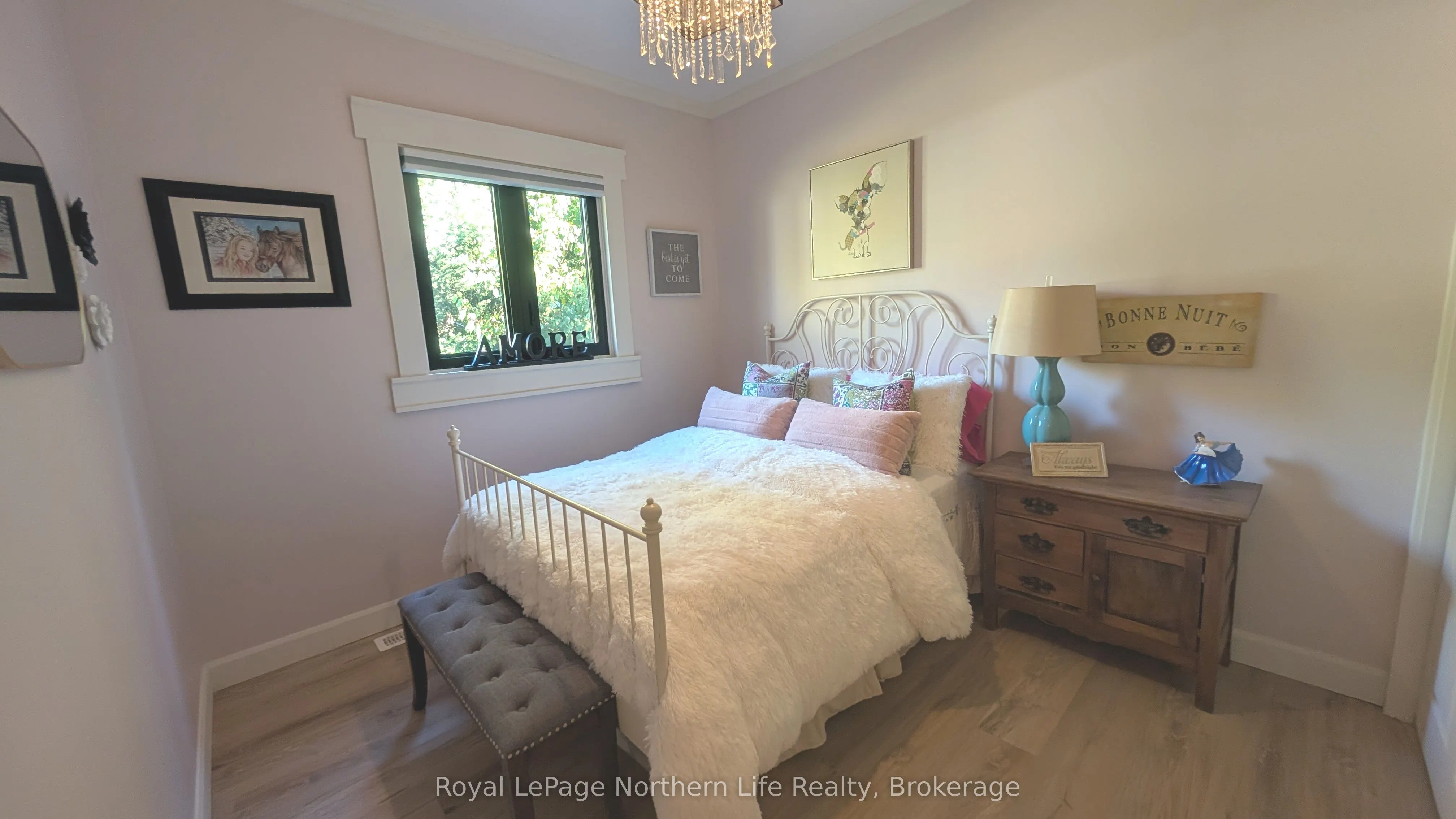 233 Norland Road