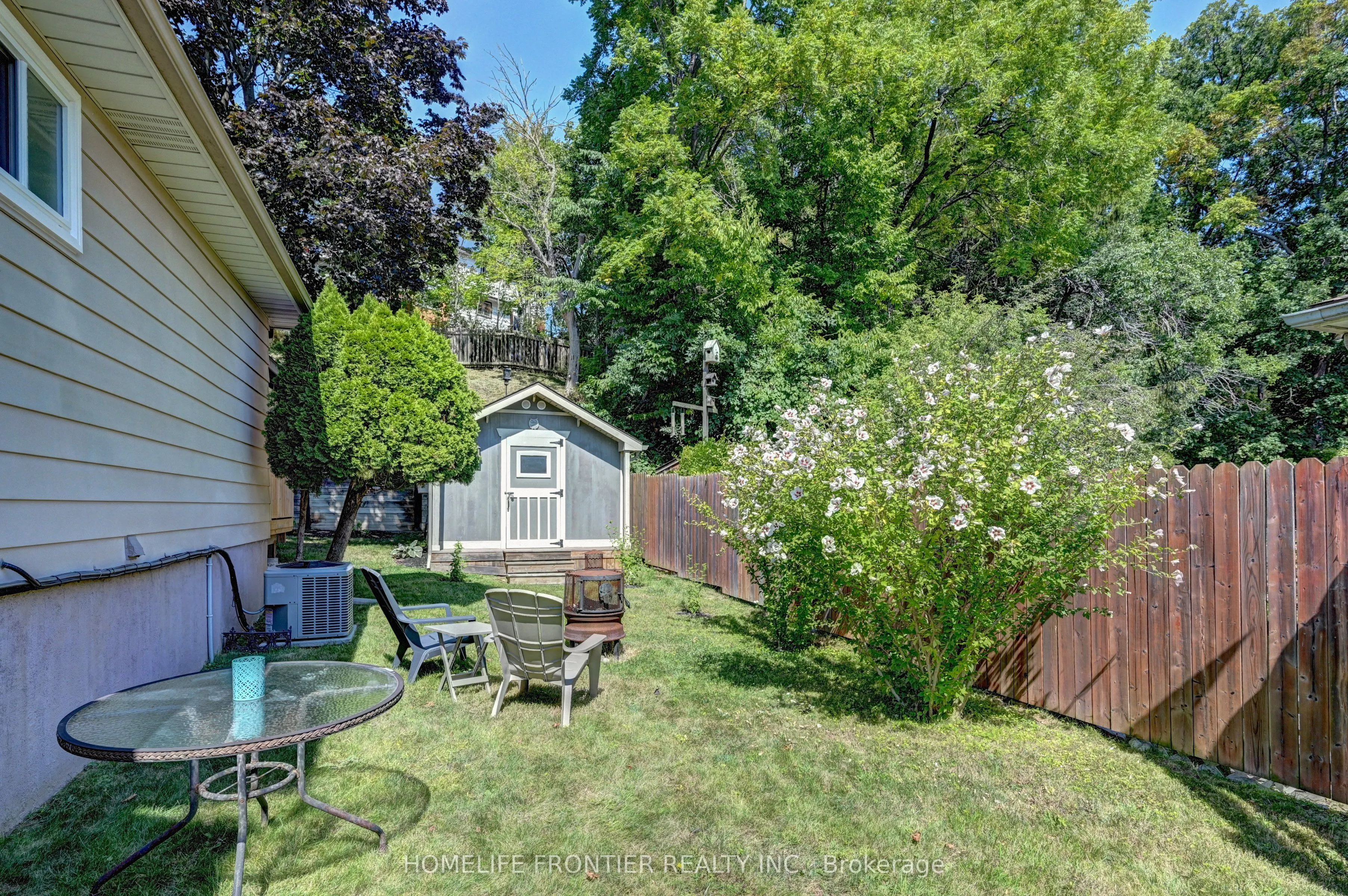 121 Forest Road