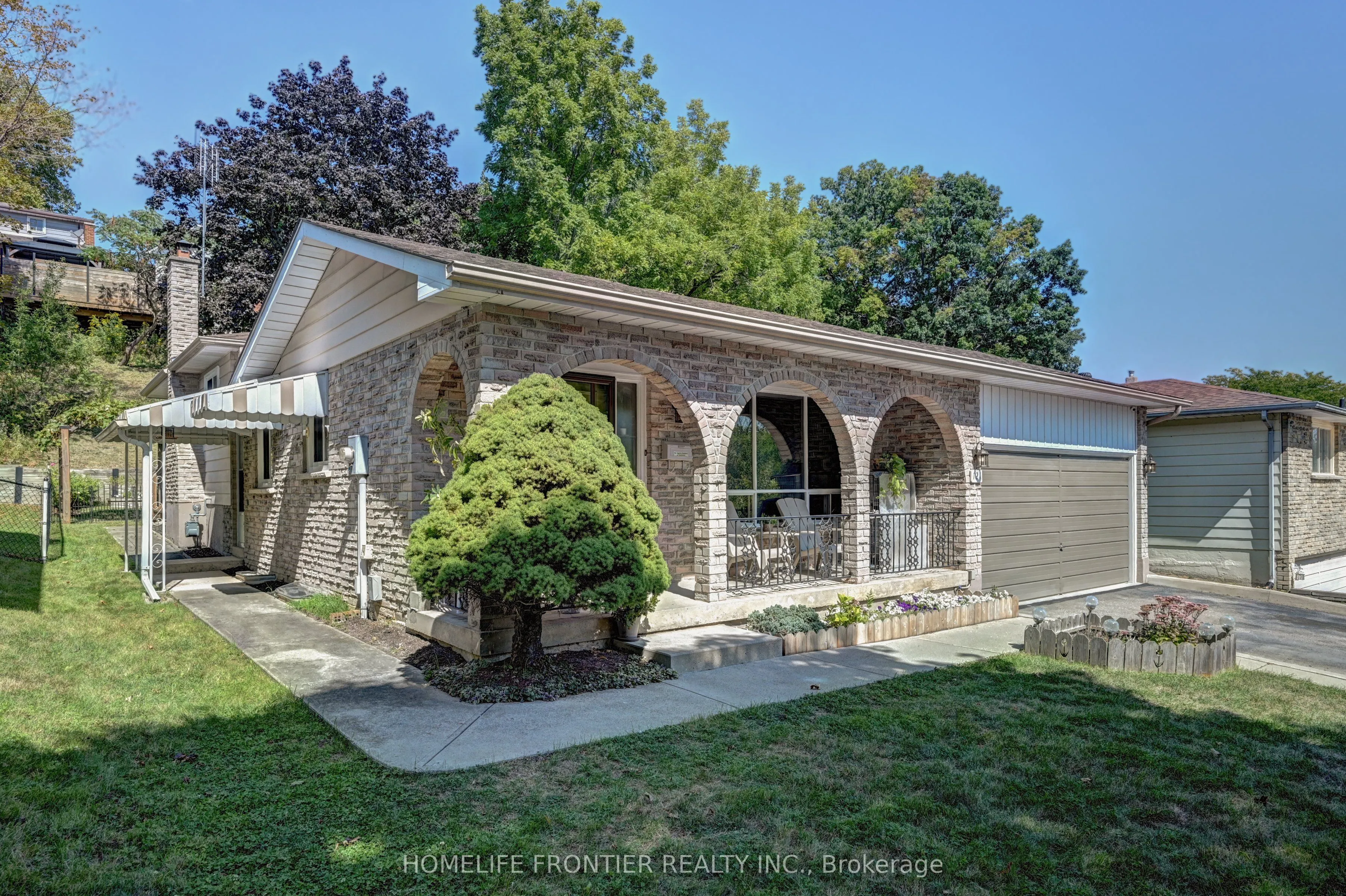 121 Forest Road
