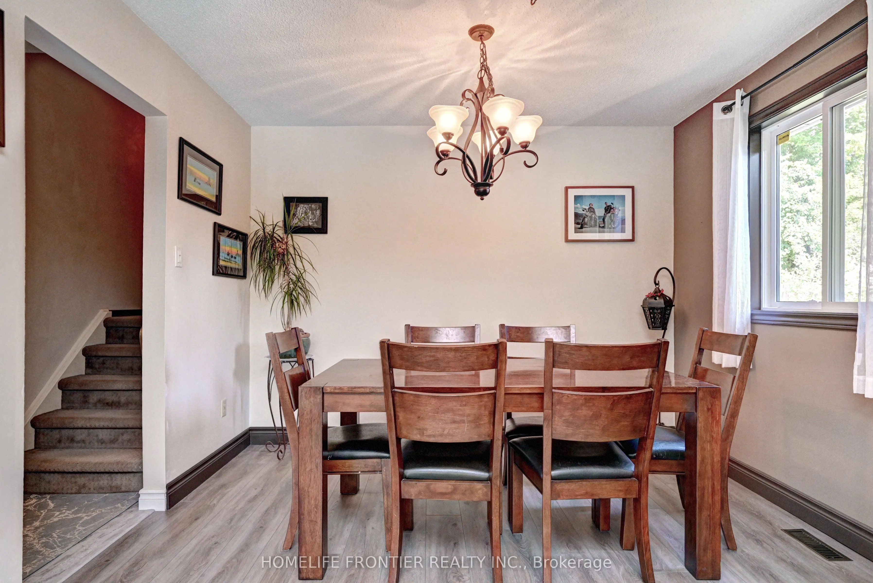 121 Forest Road