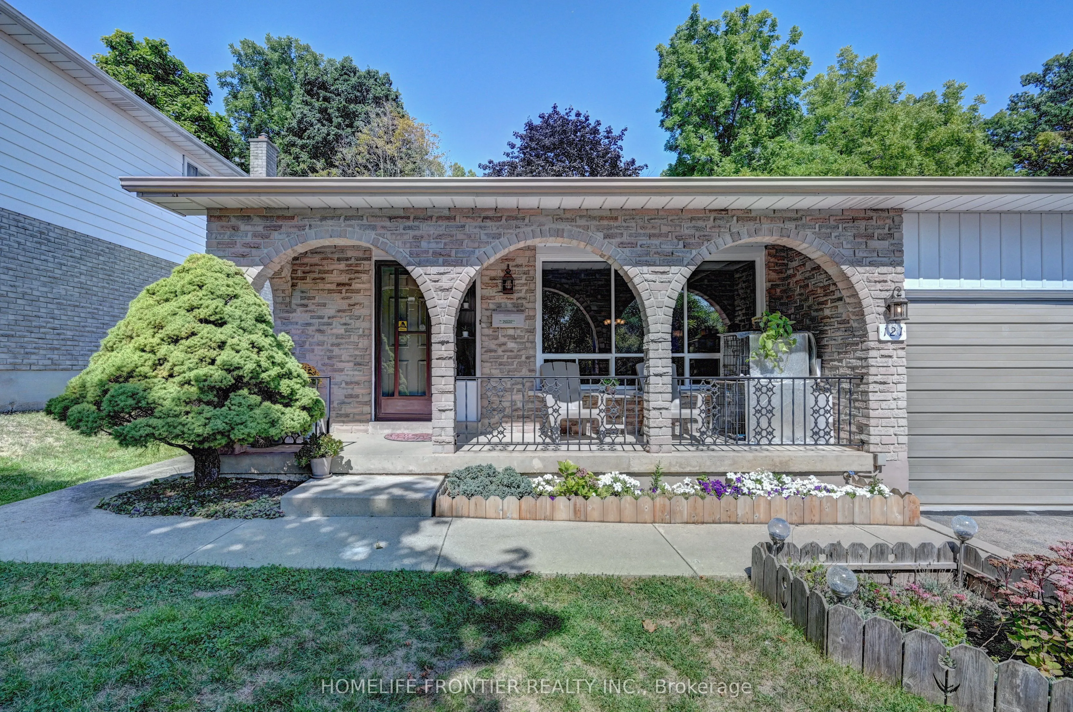 121 Forest Road