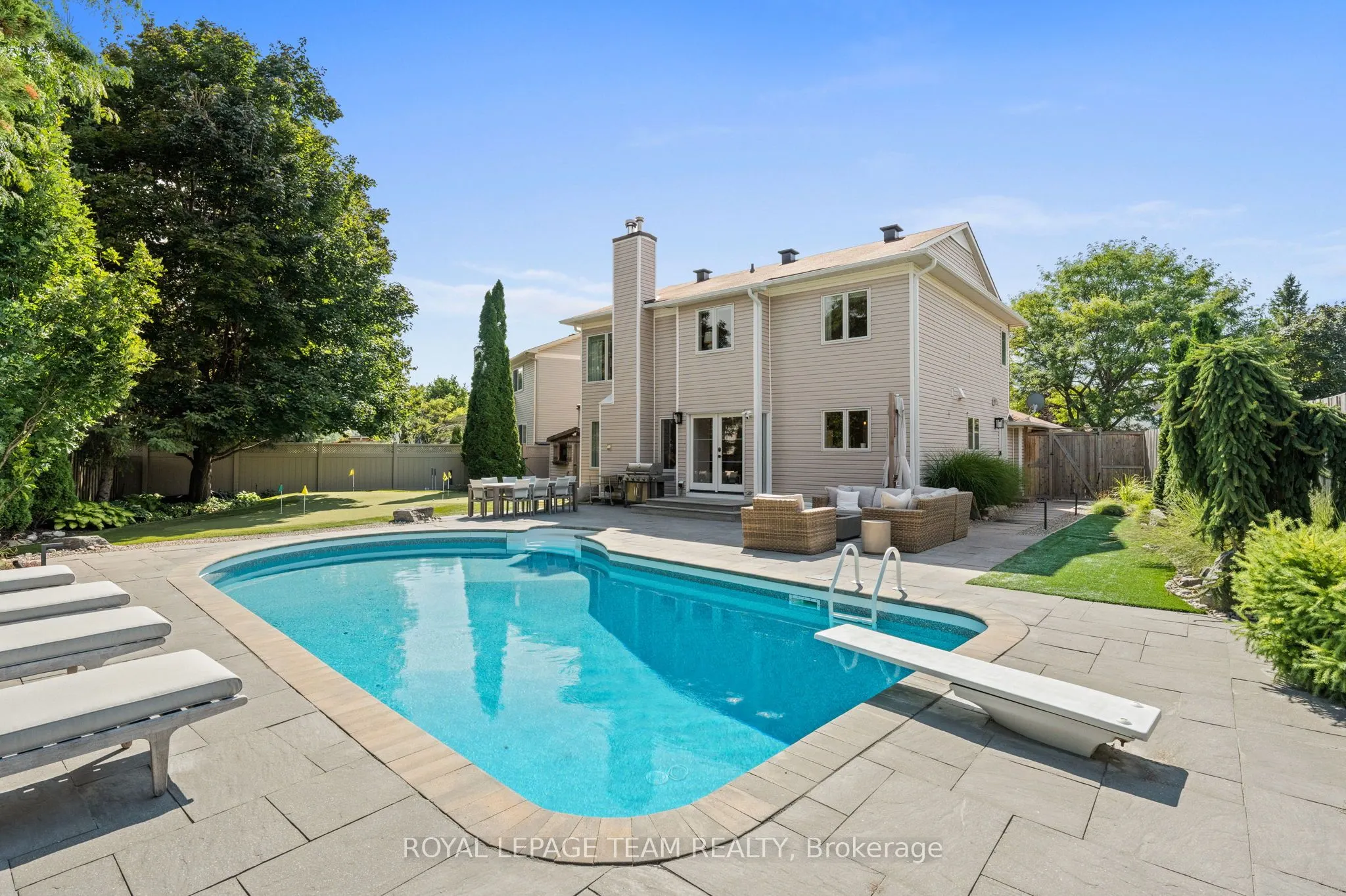39 Wheatland Avenue