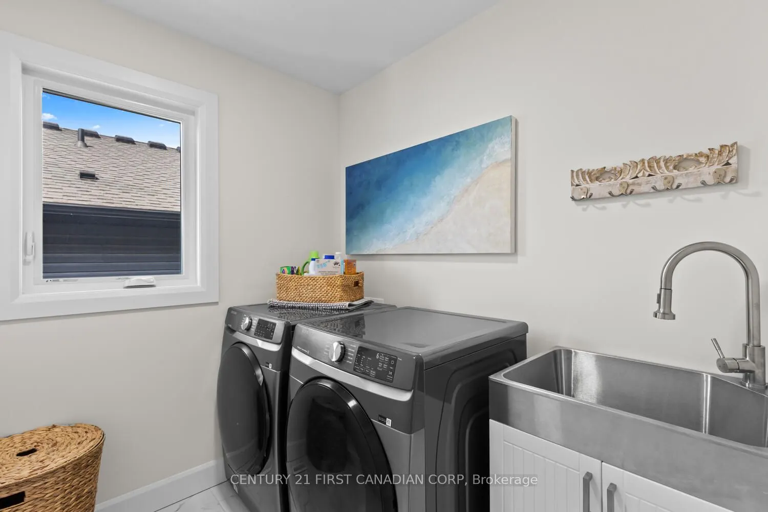 1907 Fountain Grass Drive