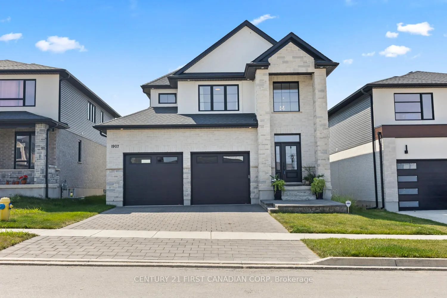 1907 Fountain Grass Drive